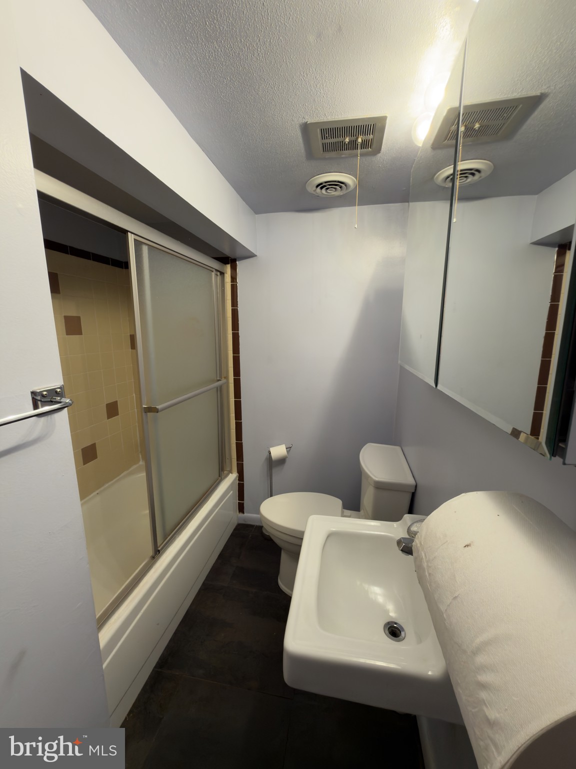 NEWARK - Residential