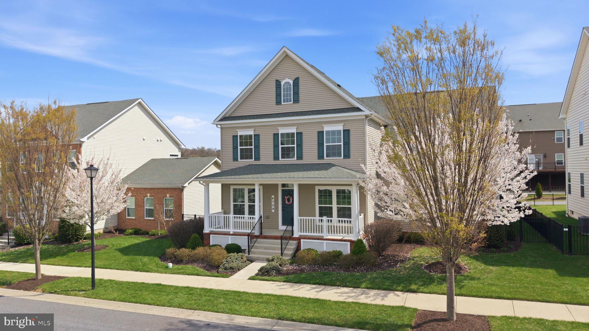 WOODBOURNE MANOR - Residential