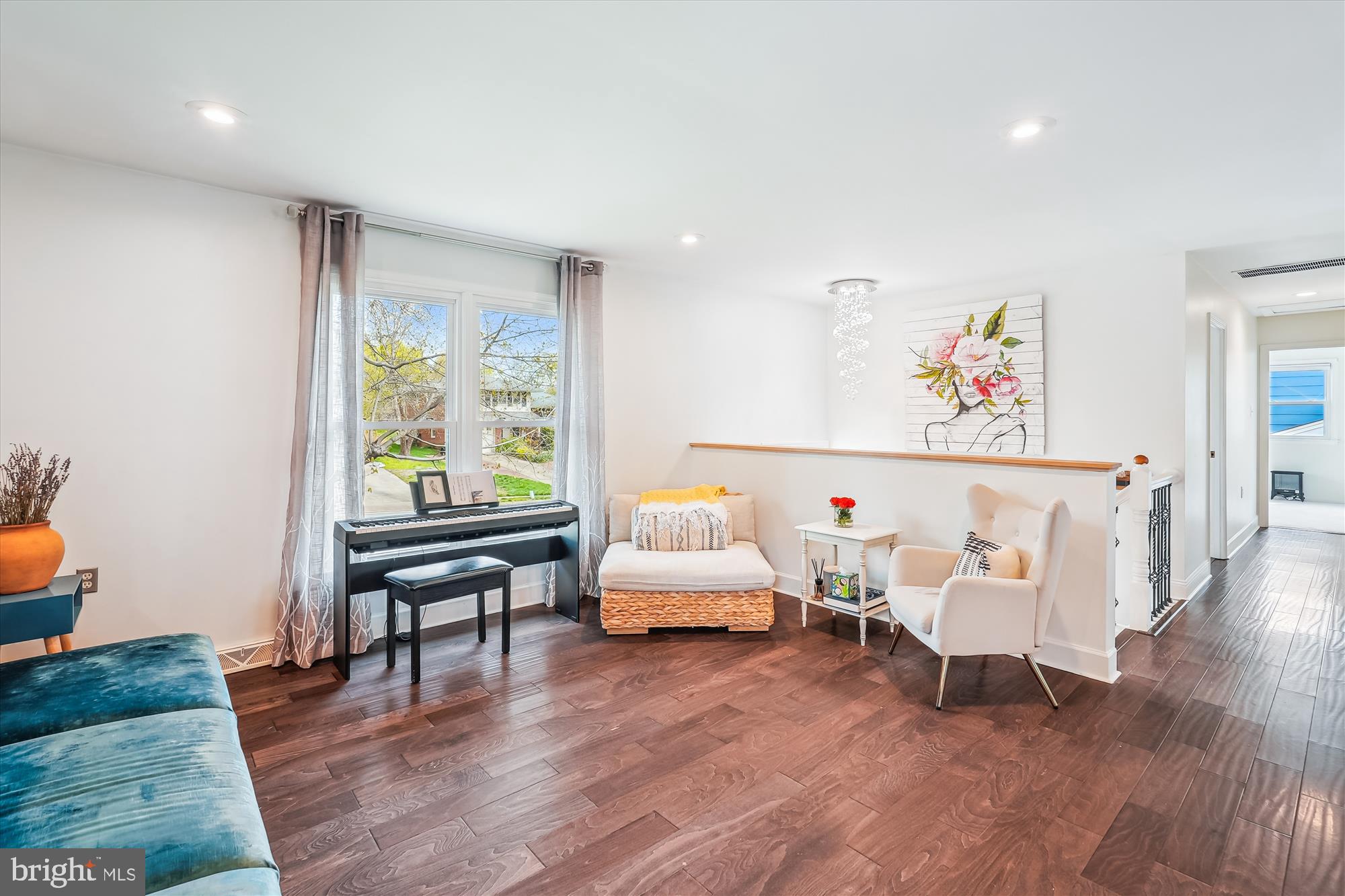 NORMANDY VILLAGE - Residential