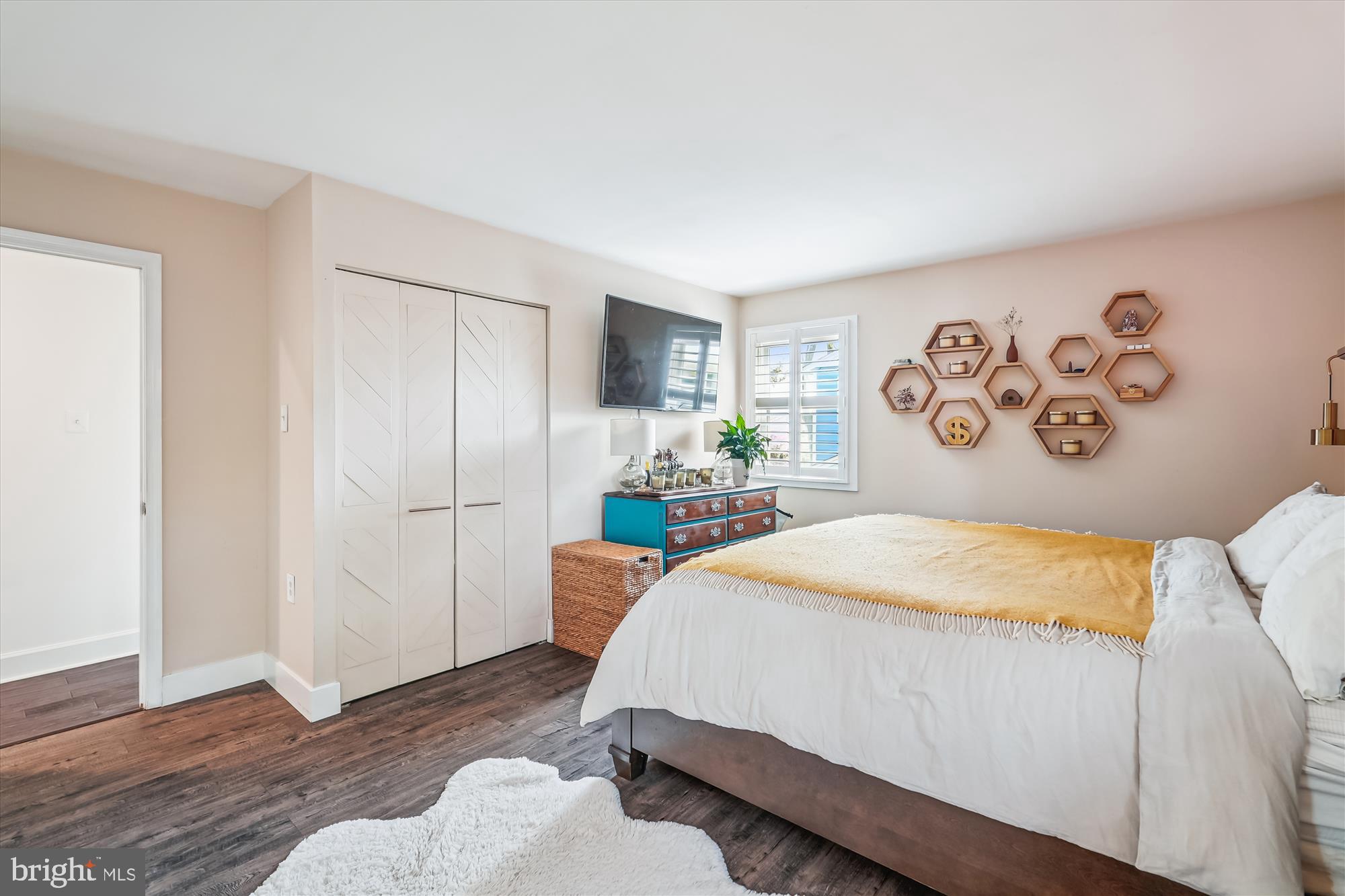 NORMANDY VILLAGE - Residential