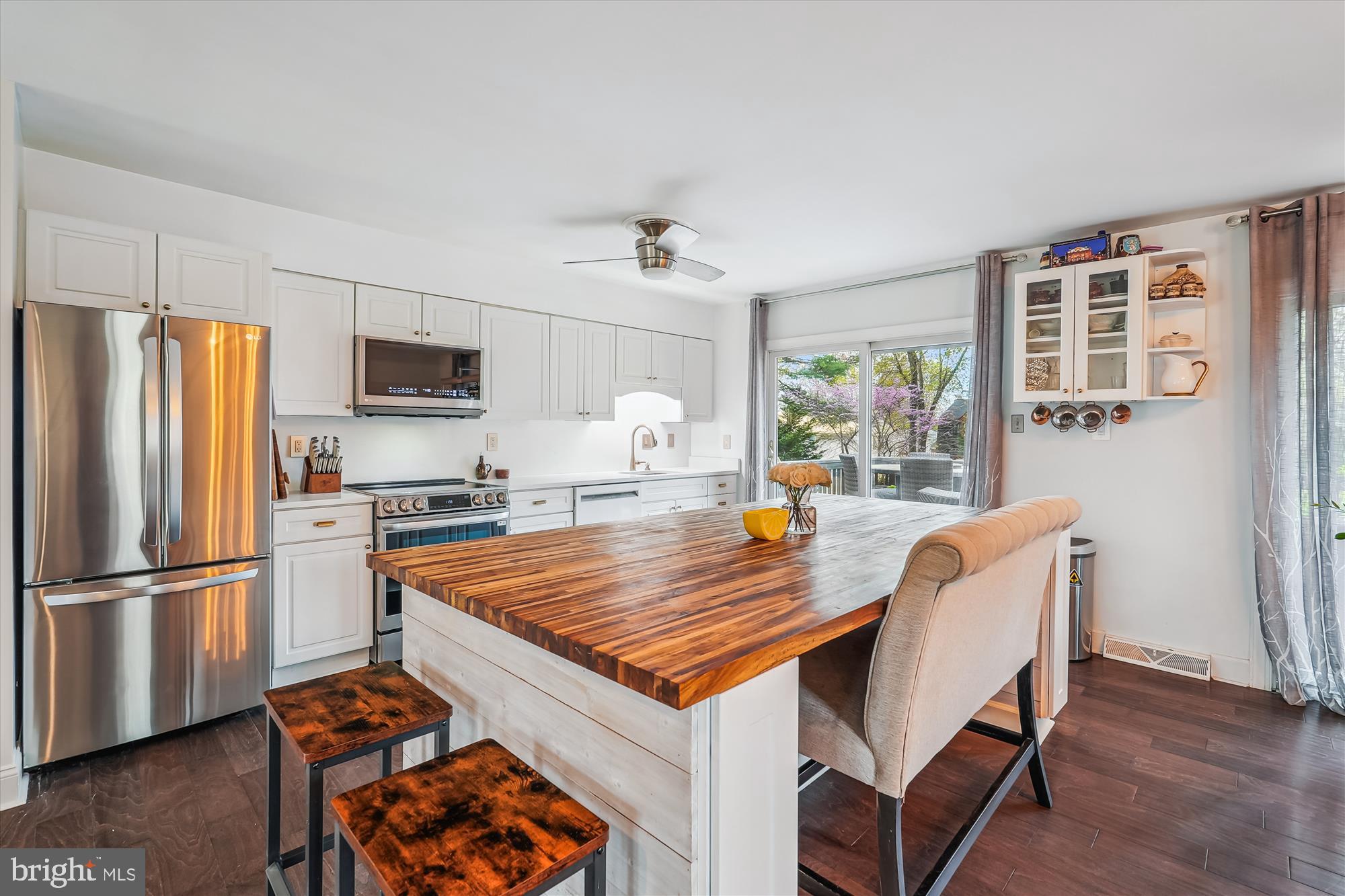 NORMANDY VILLAGE - Residential