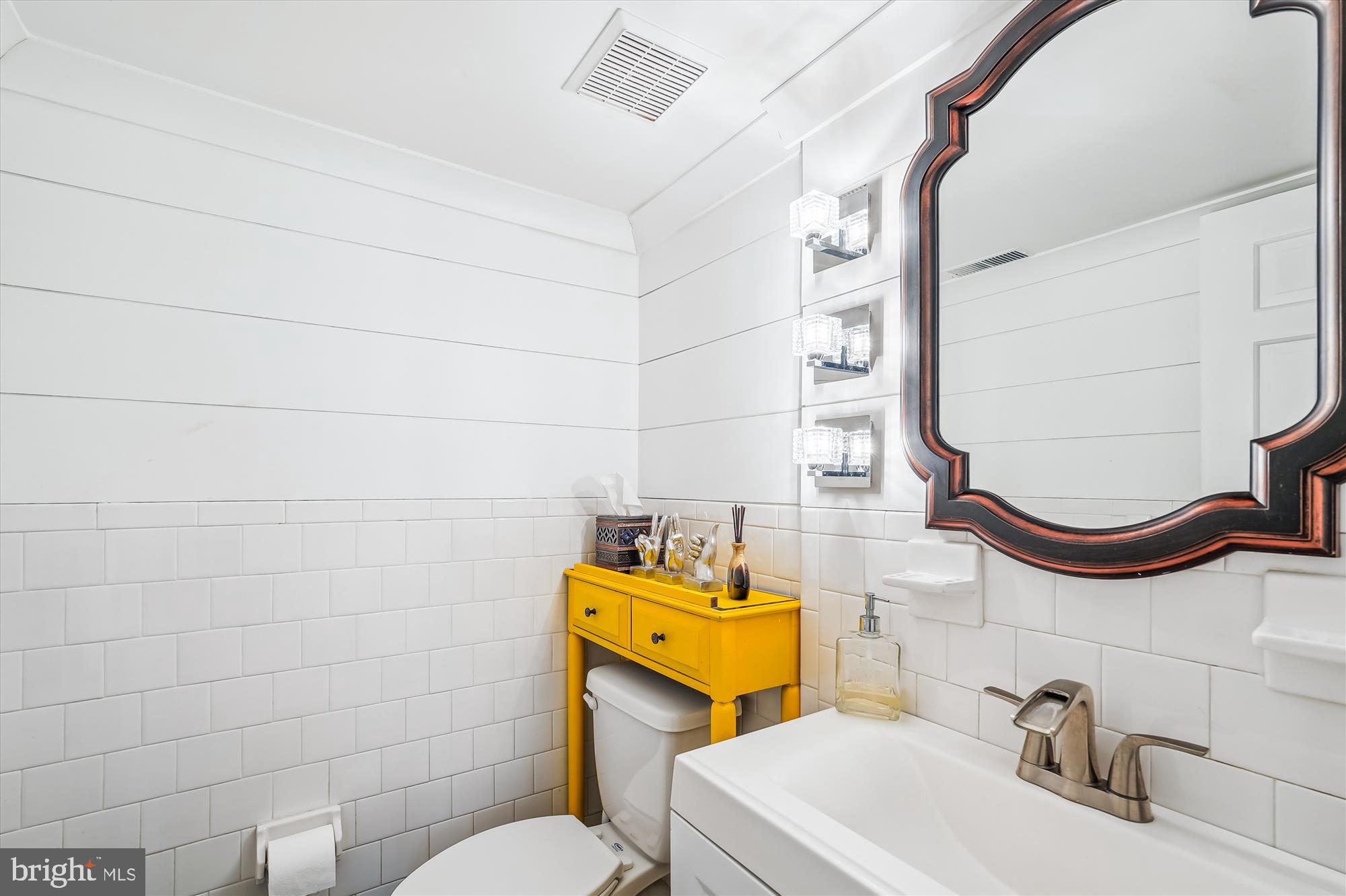 NORMANDY VILLAGE - Residential