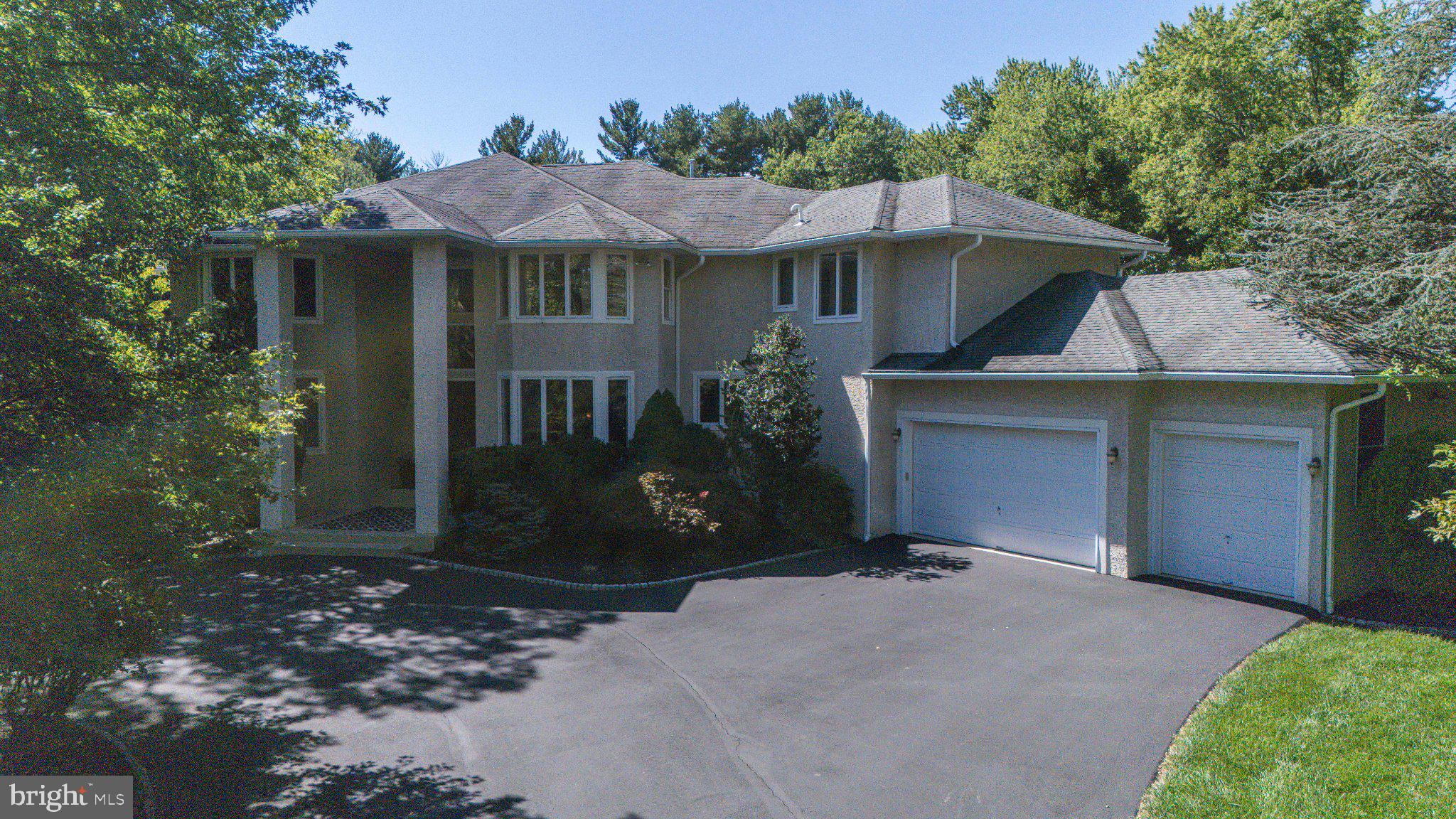 100 E HOLLAND ROAD