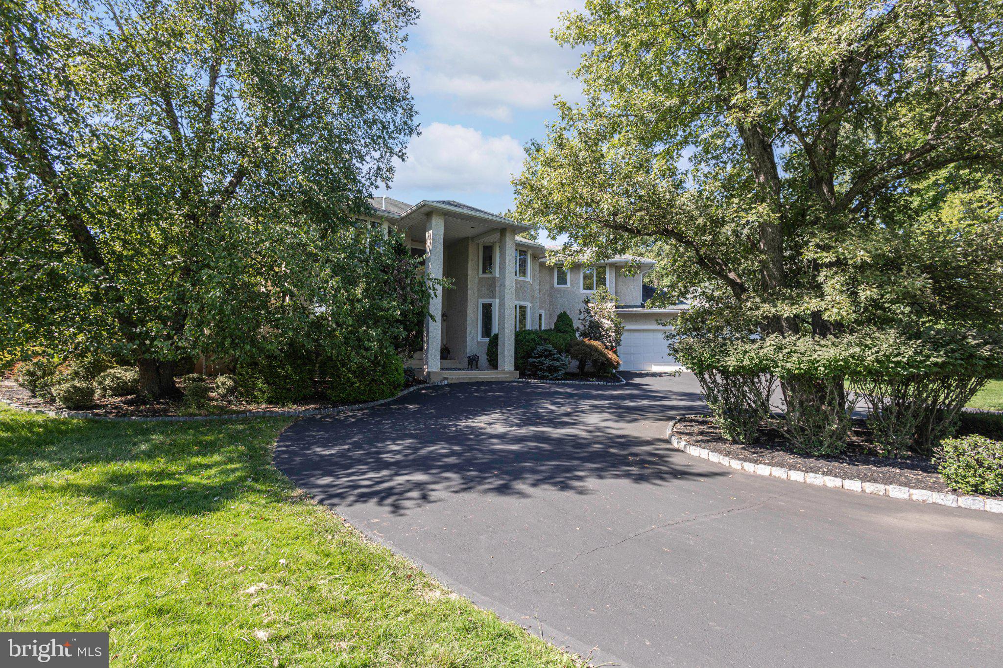 100 E HOLLAND ROAD