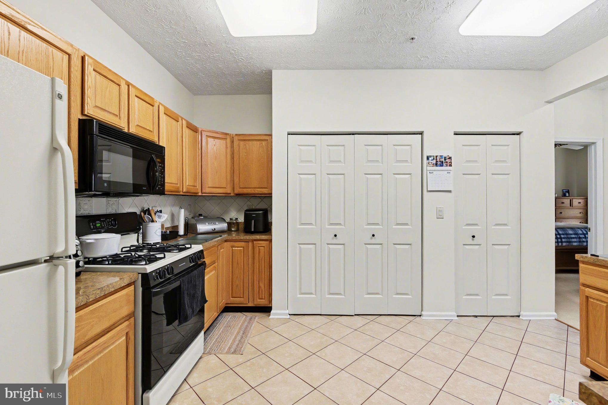 DURHAM MANOR - Residential