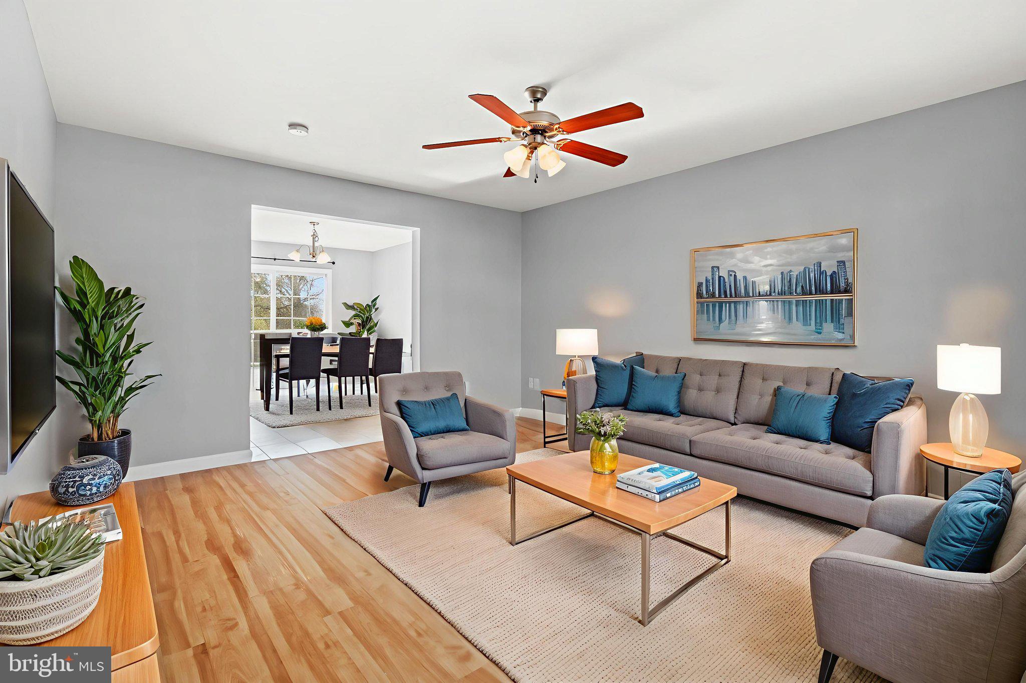 LAUREL CREEK RUN - Residential