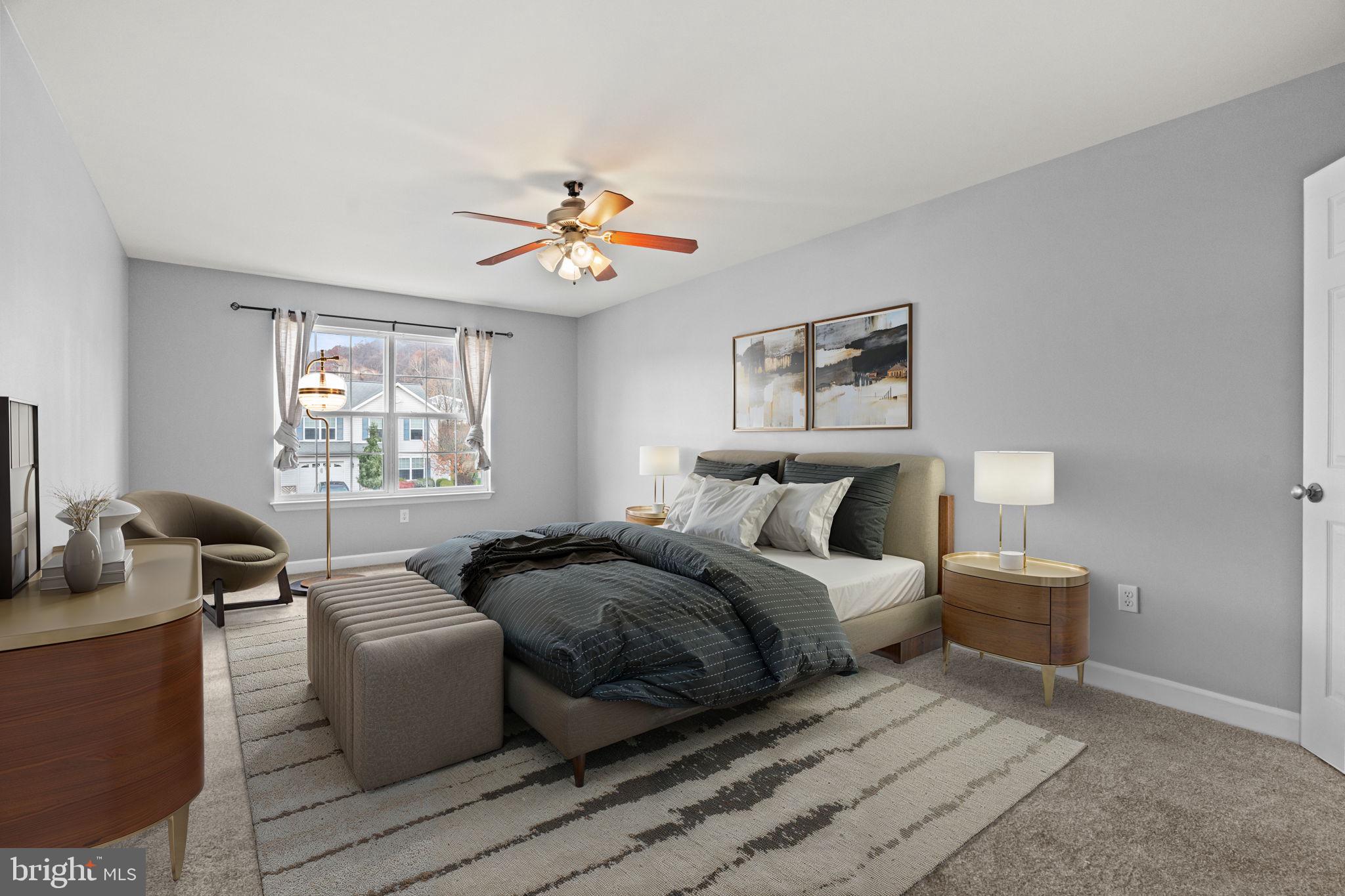 LAUREL CREEK RUN - Residential