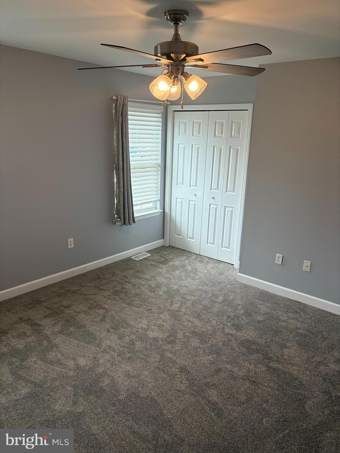 LAUREL CREEK RUN - Residential