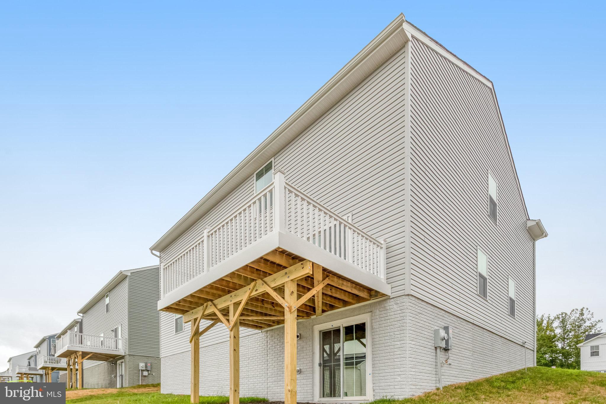 POTOMAC CHURCH FARMS - Residential Lease