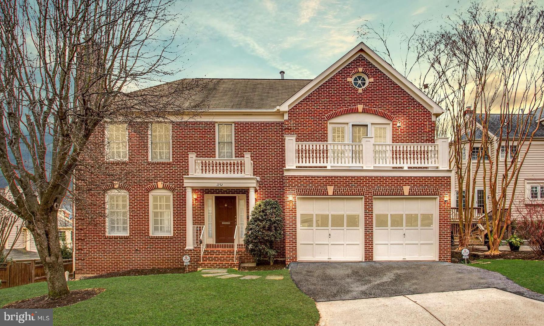 QUAKER HILL - Residential