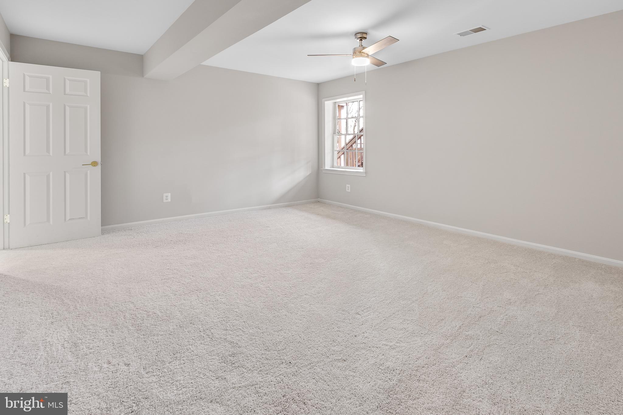 QUAKER HILL - Residential