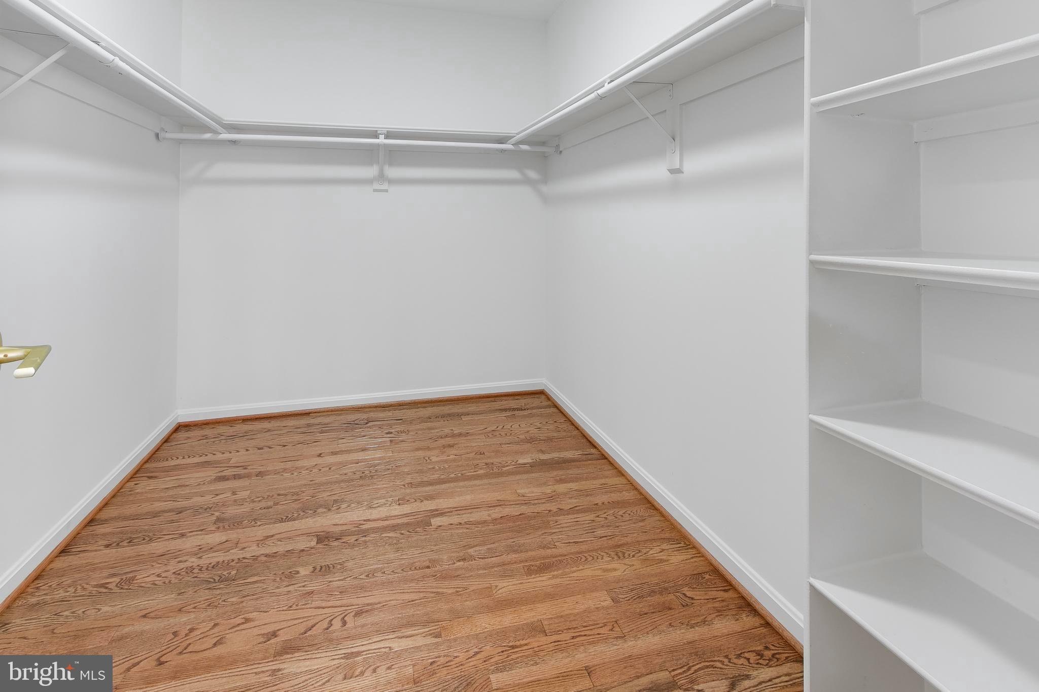 QUAKER HILL - Residential