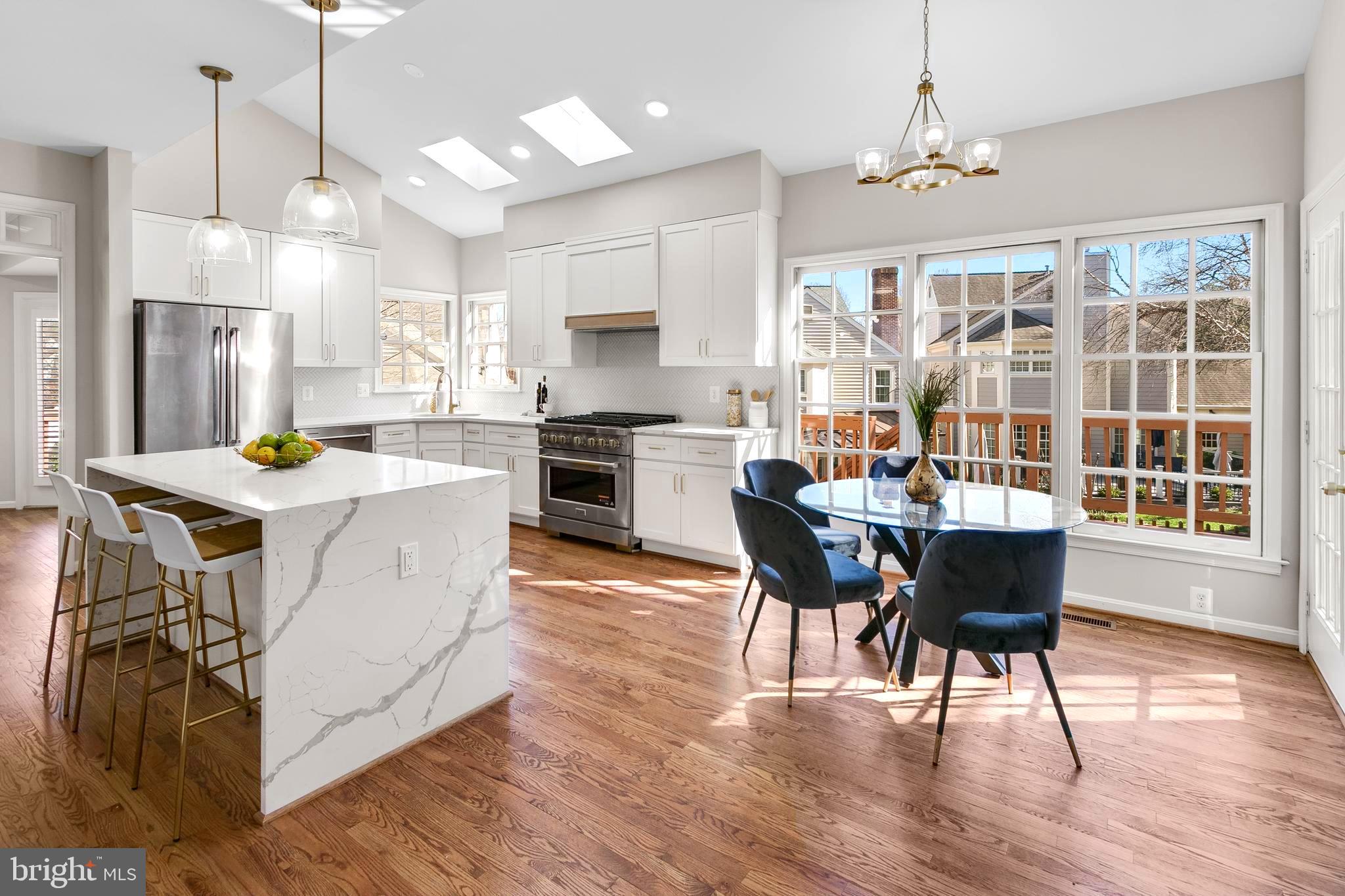 QUAKER HILL - Residential