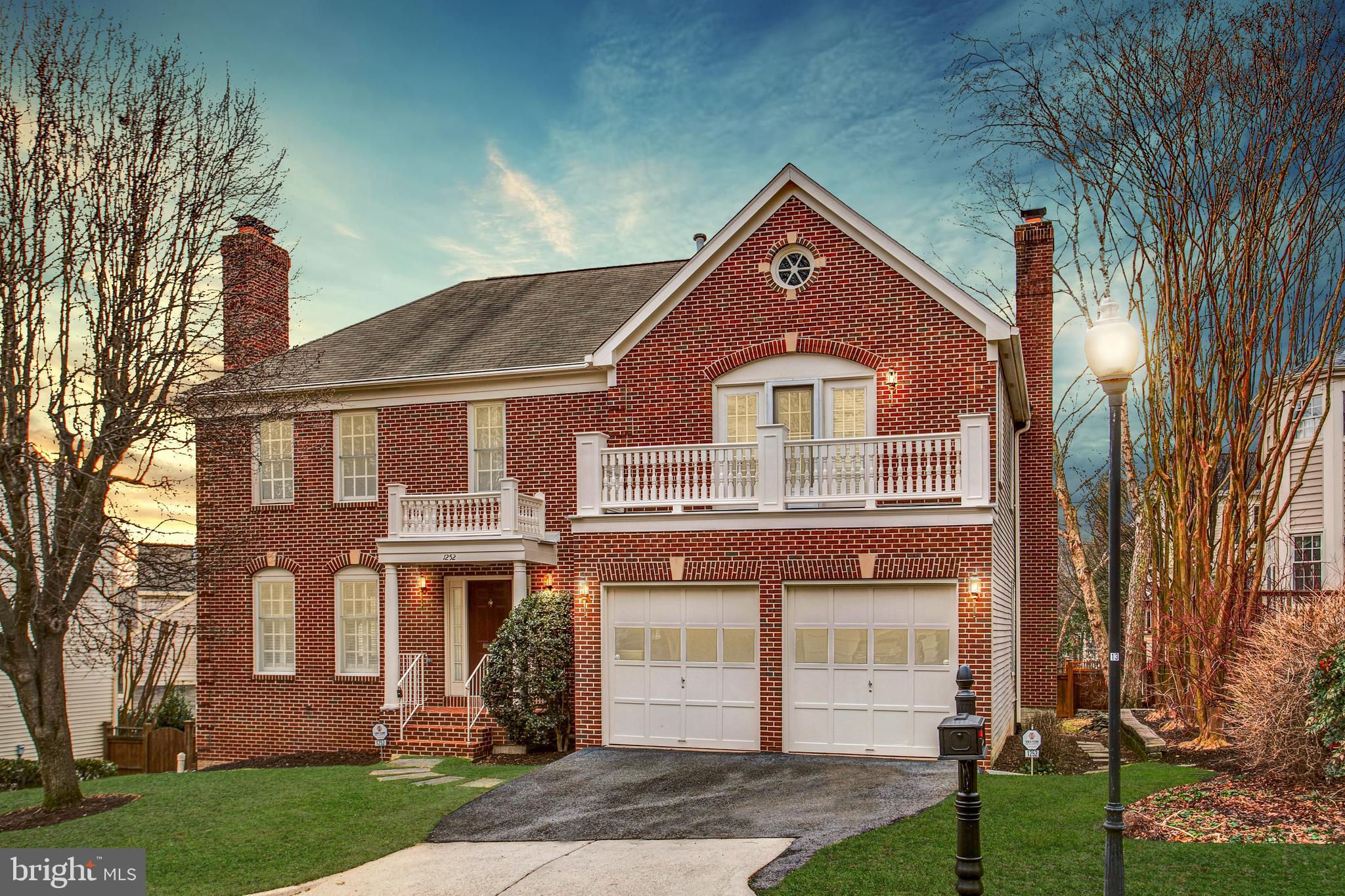 QUAKER HILL - Residential