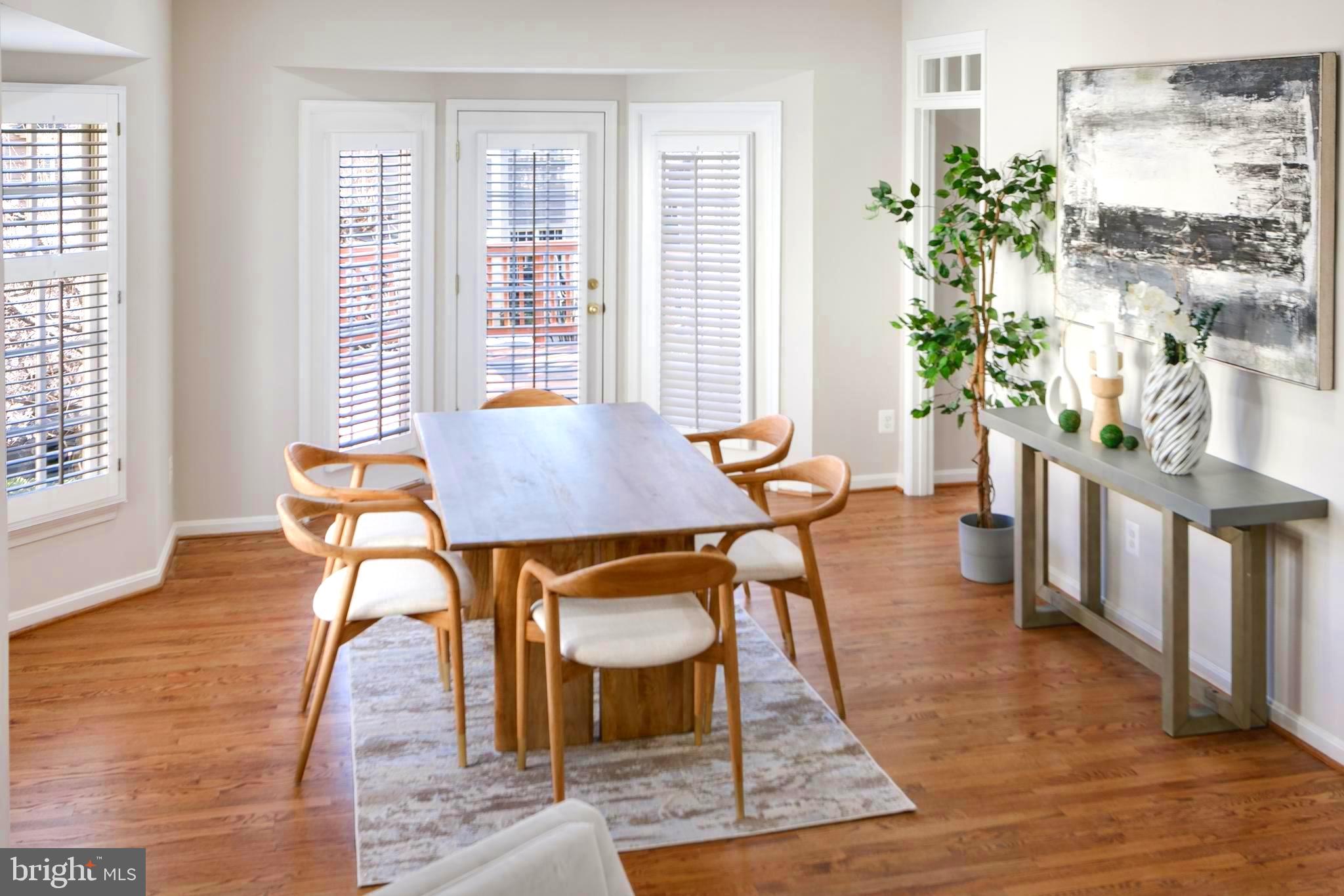 QUAKER HILL - Residential