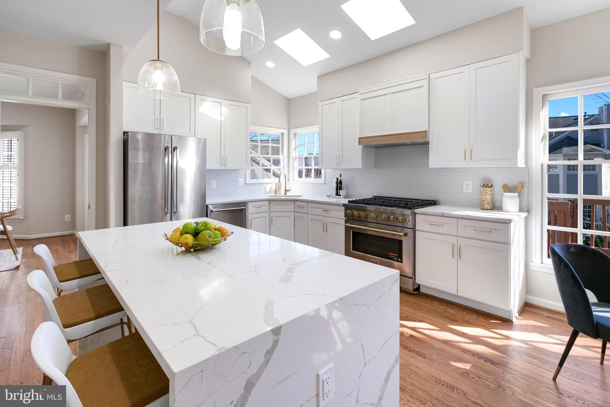 QUAKER HILL - Residential