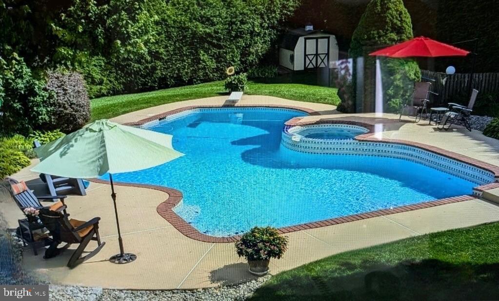 MILL VALLEY - Residential