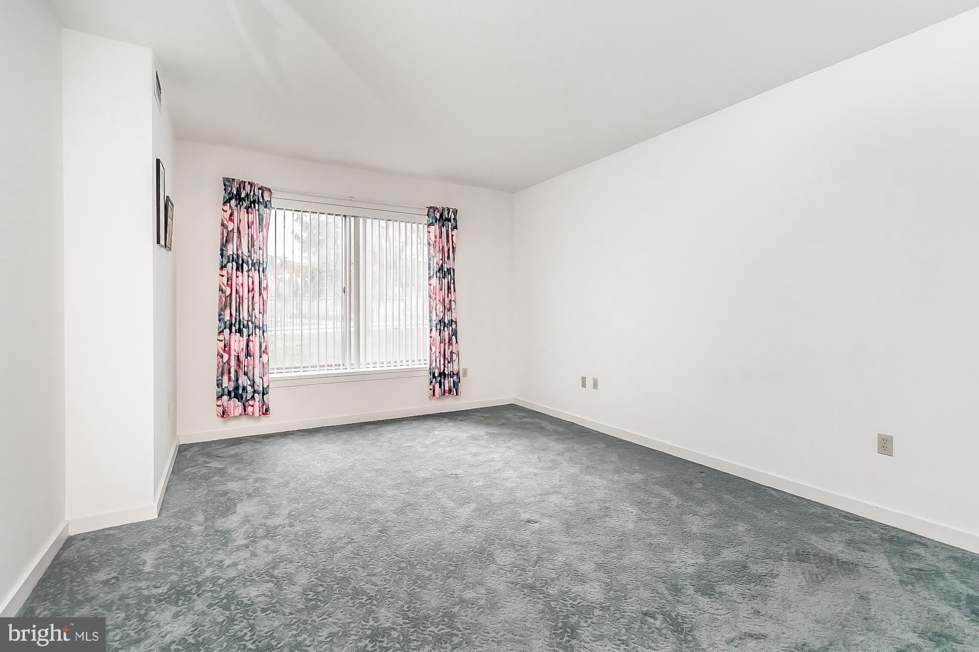 ANNEN WOODS - Residential