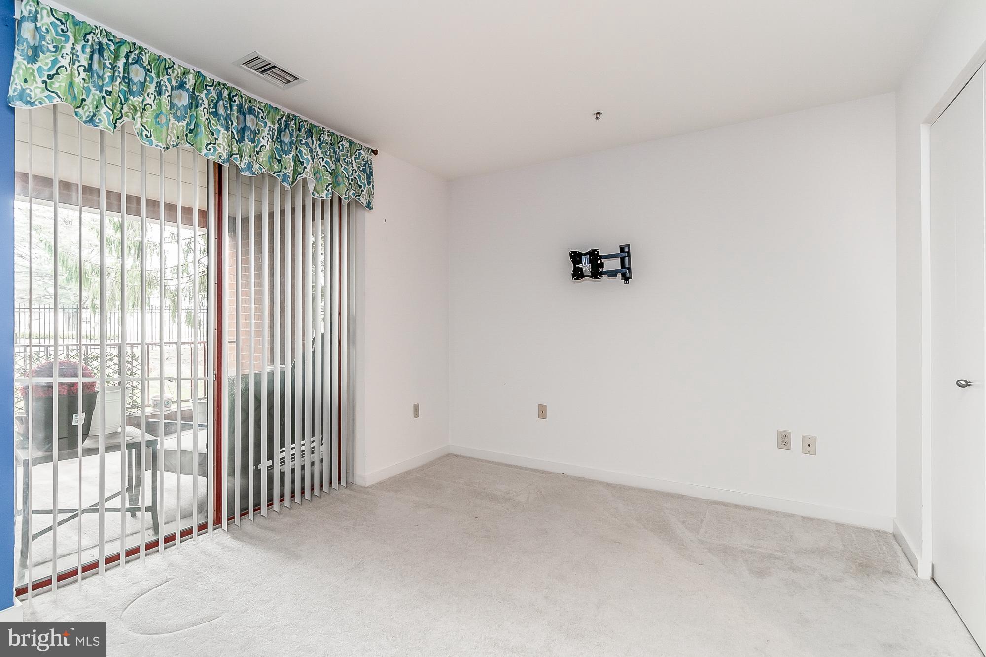 ANNEN WOODS - Residential