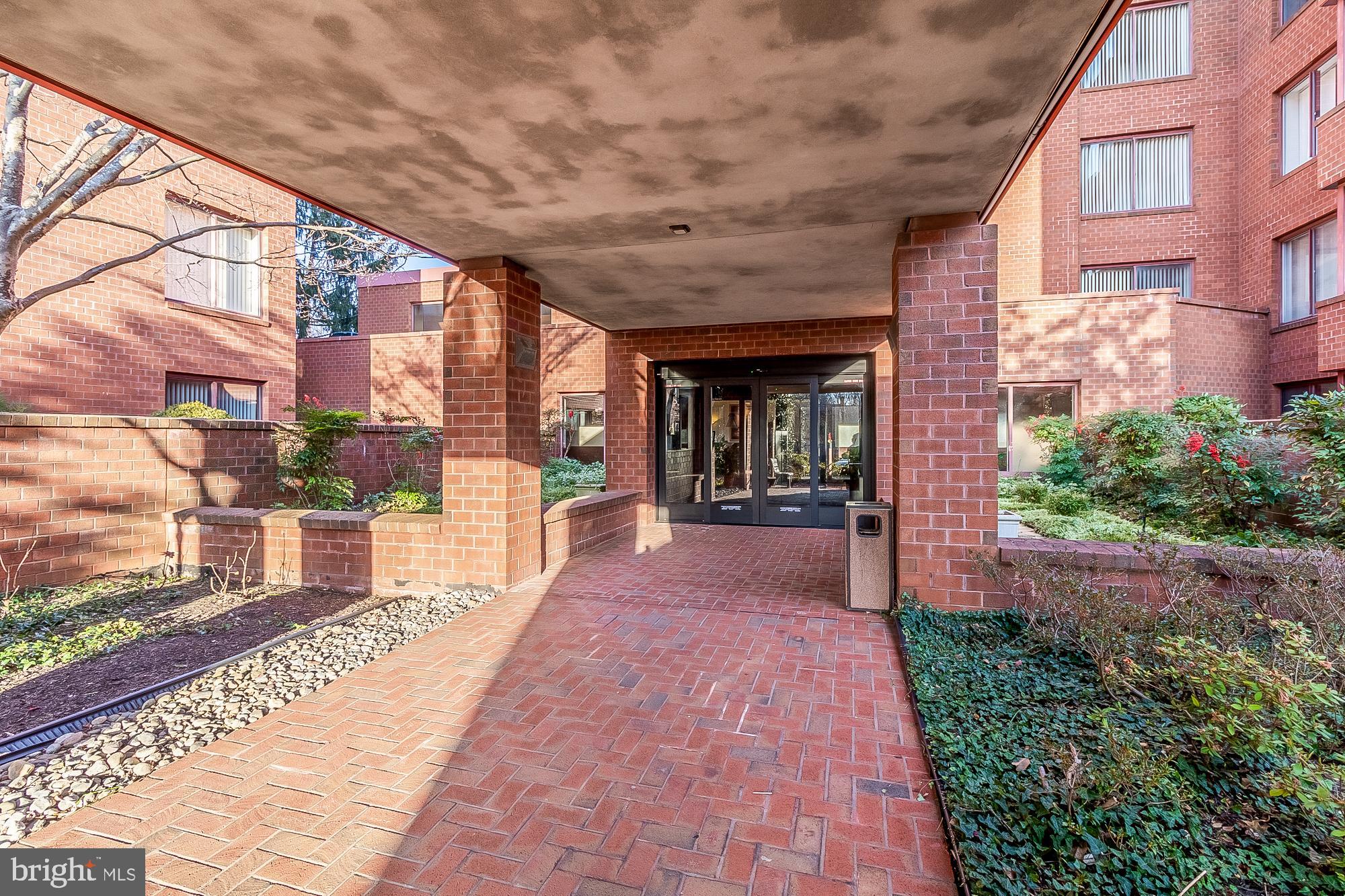 ANNEN WOODS - Residential