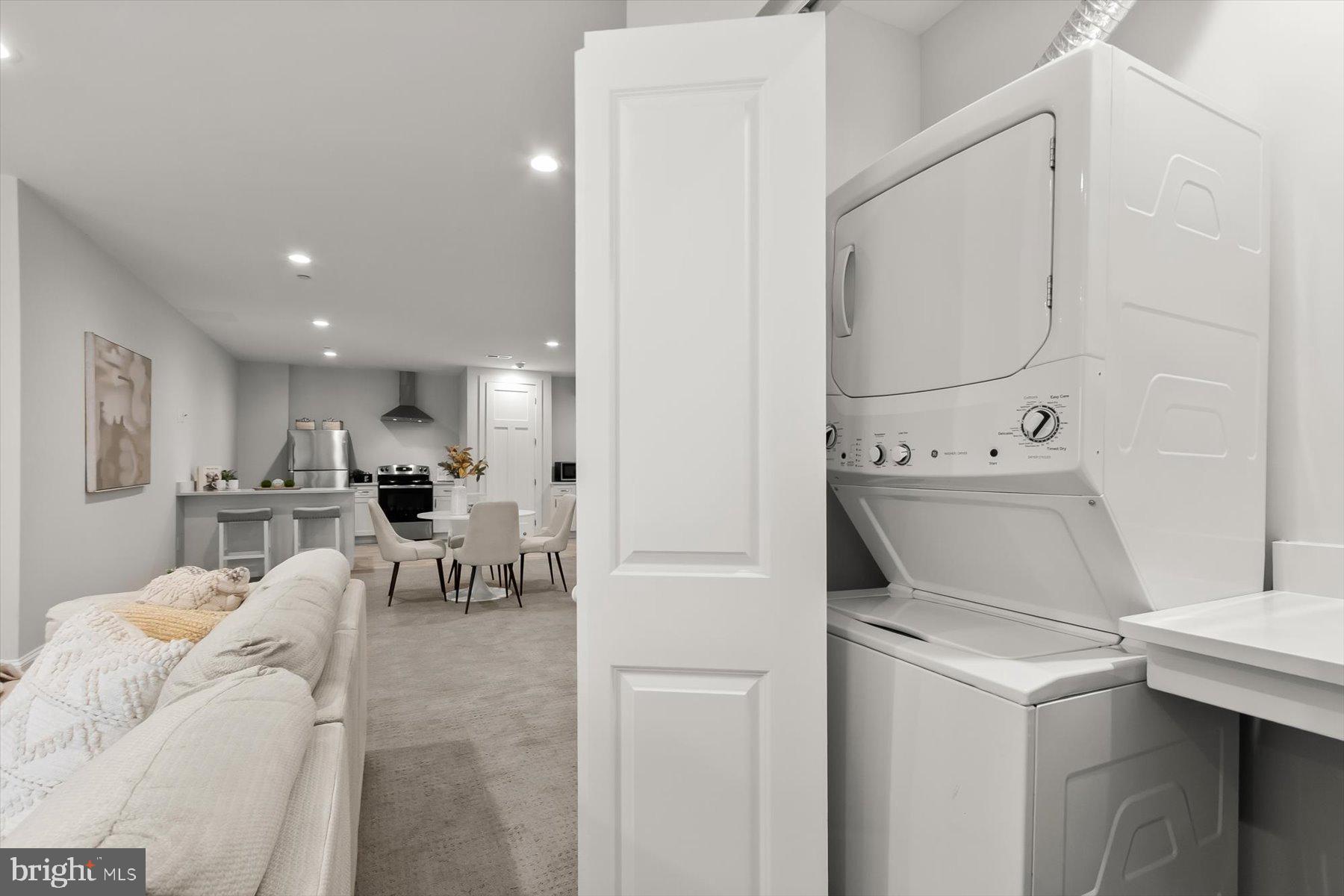 LUXMANOR - Residential