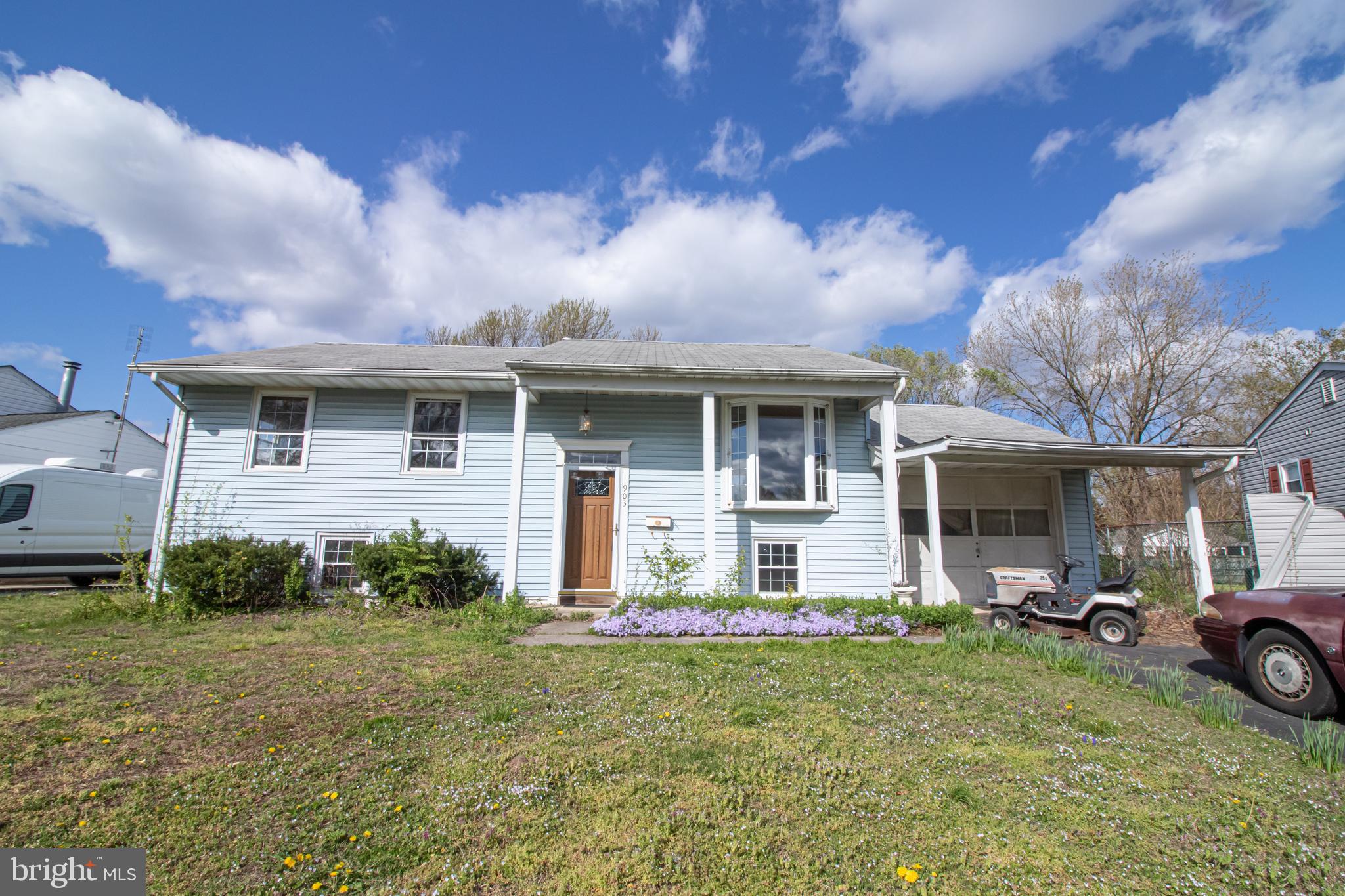 SUBURBIA - Residential