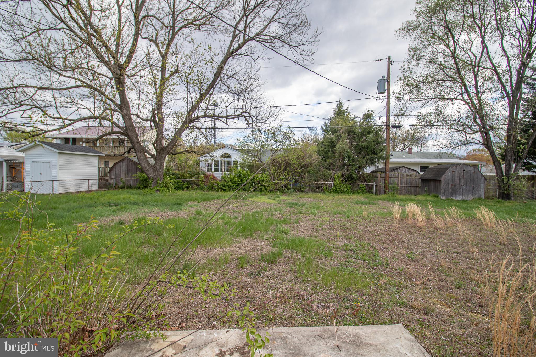 SUBURBIA - Residential