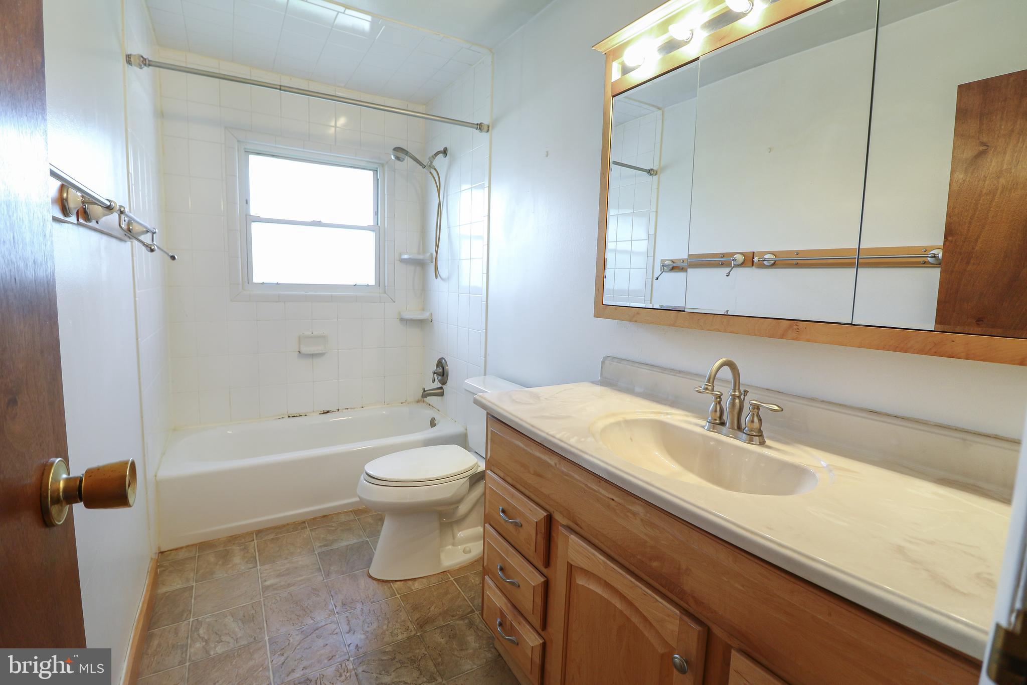 SUBURBIA - Residential