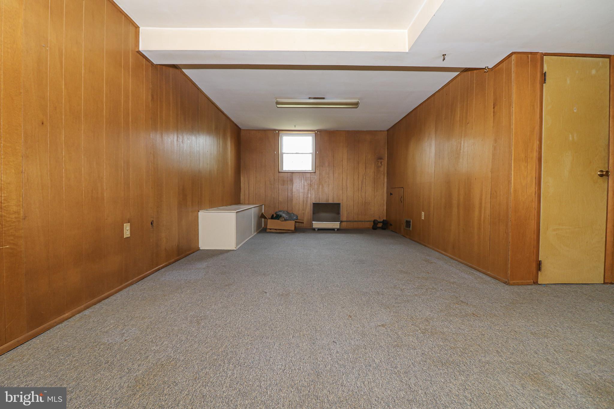 SUBURBIA - Residential