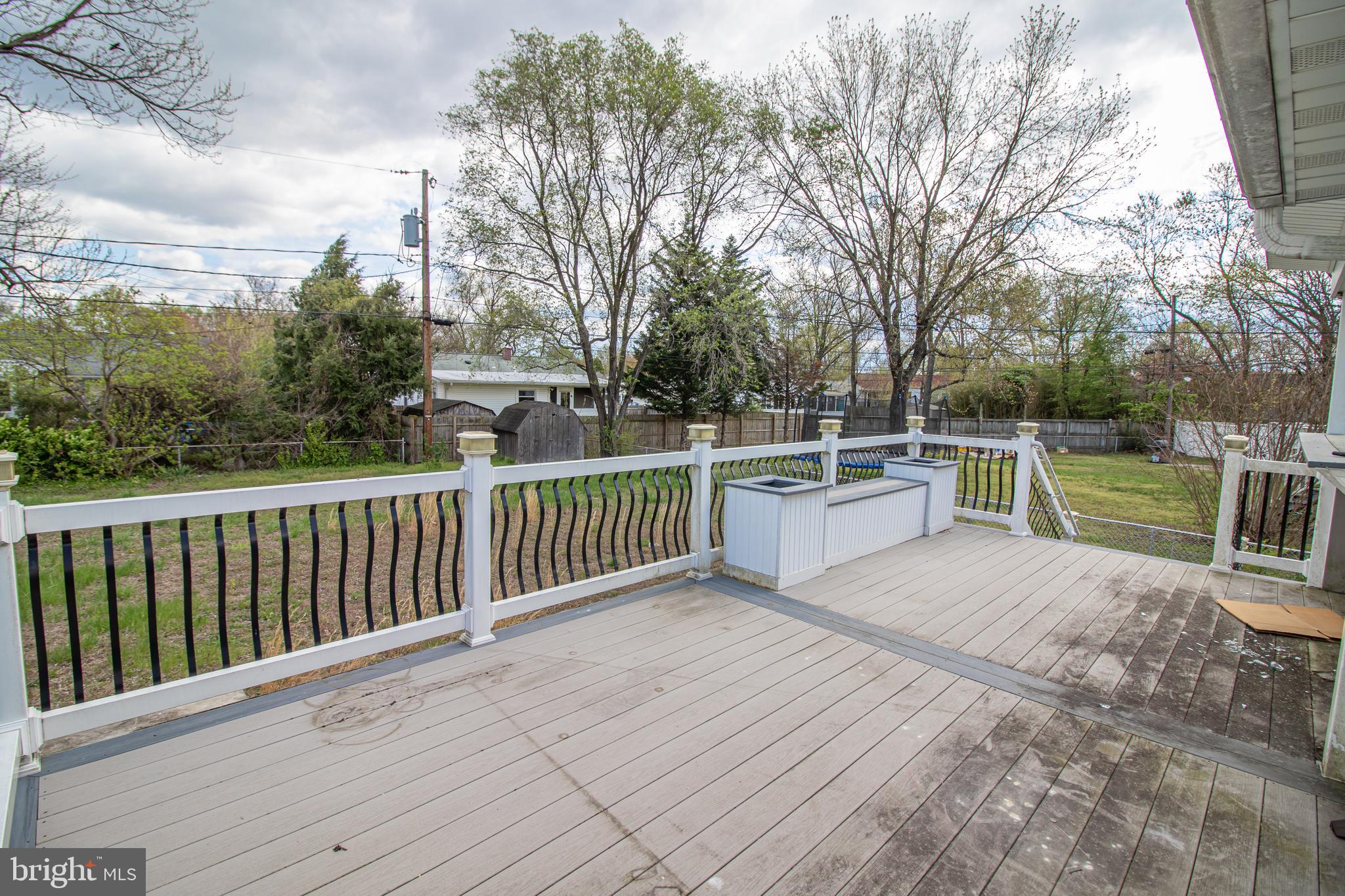 SUBURBIA - Residential