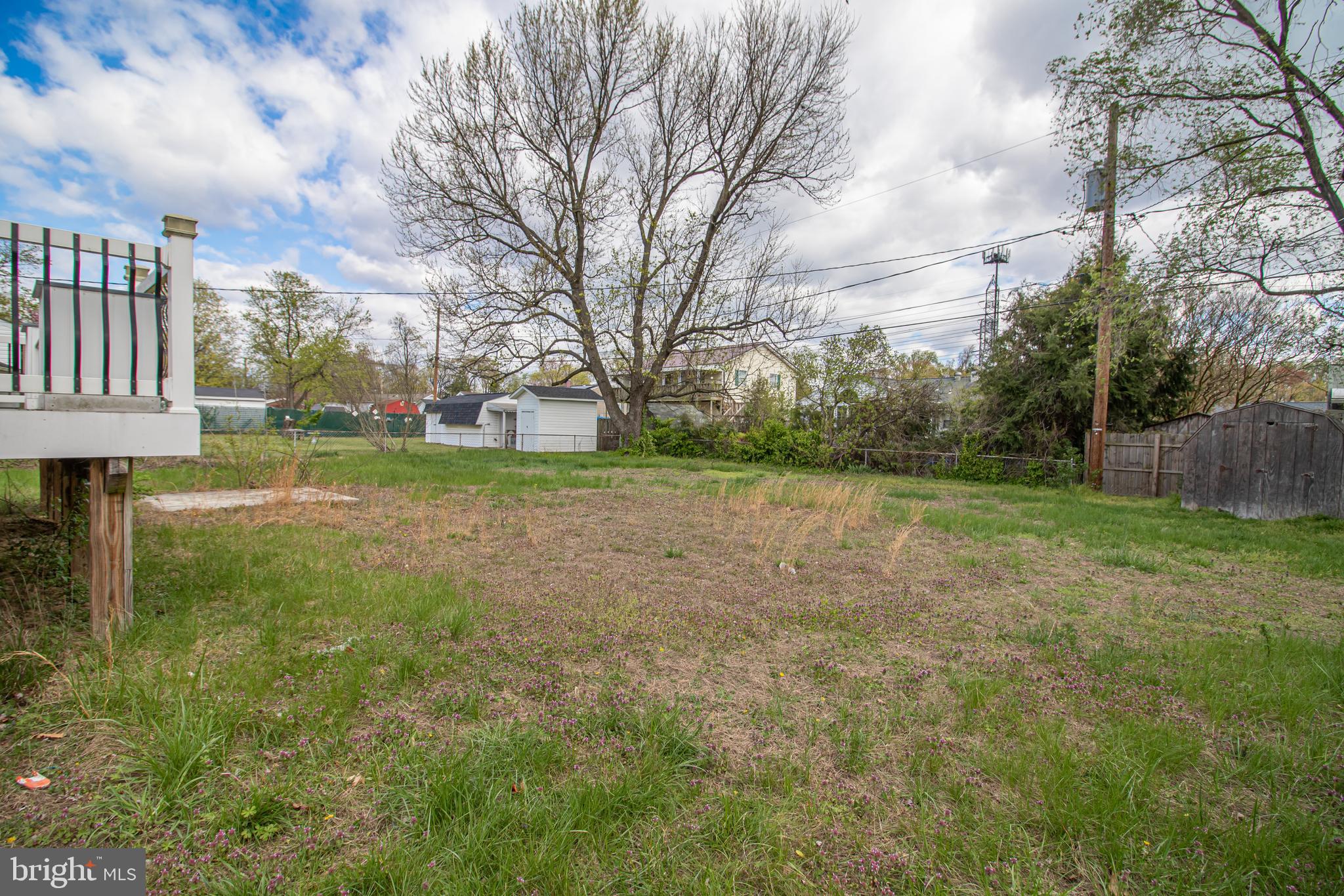 SUBURBIA - Residential