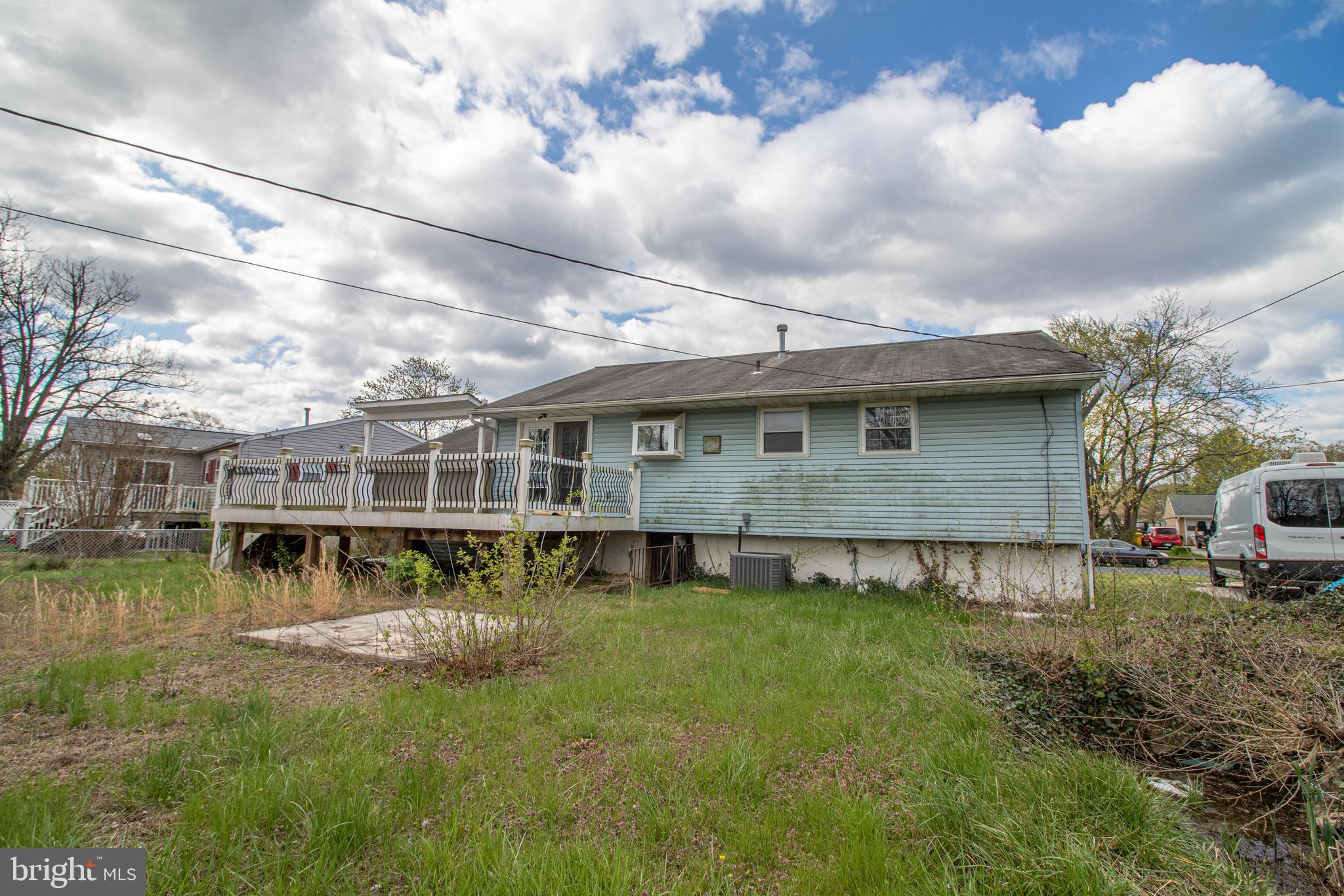 SUBURBIA - Residential