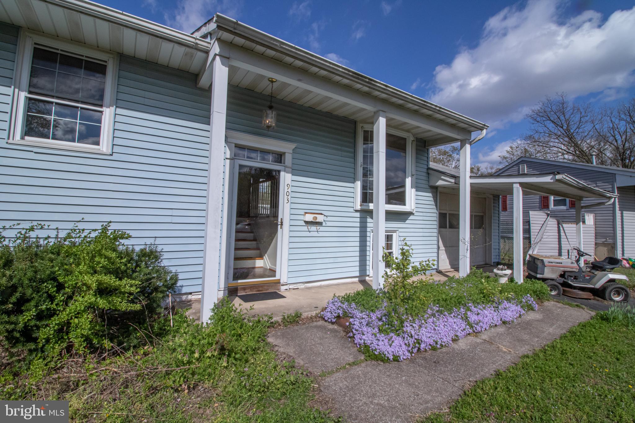 SUBURBIA - Residential