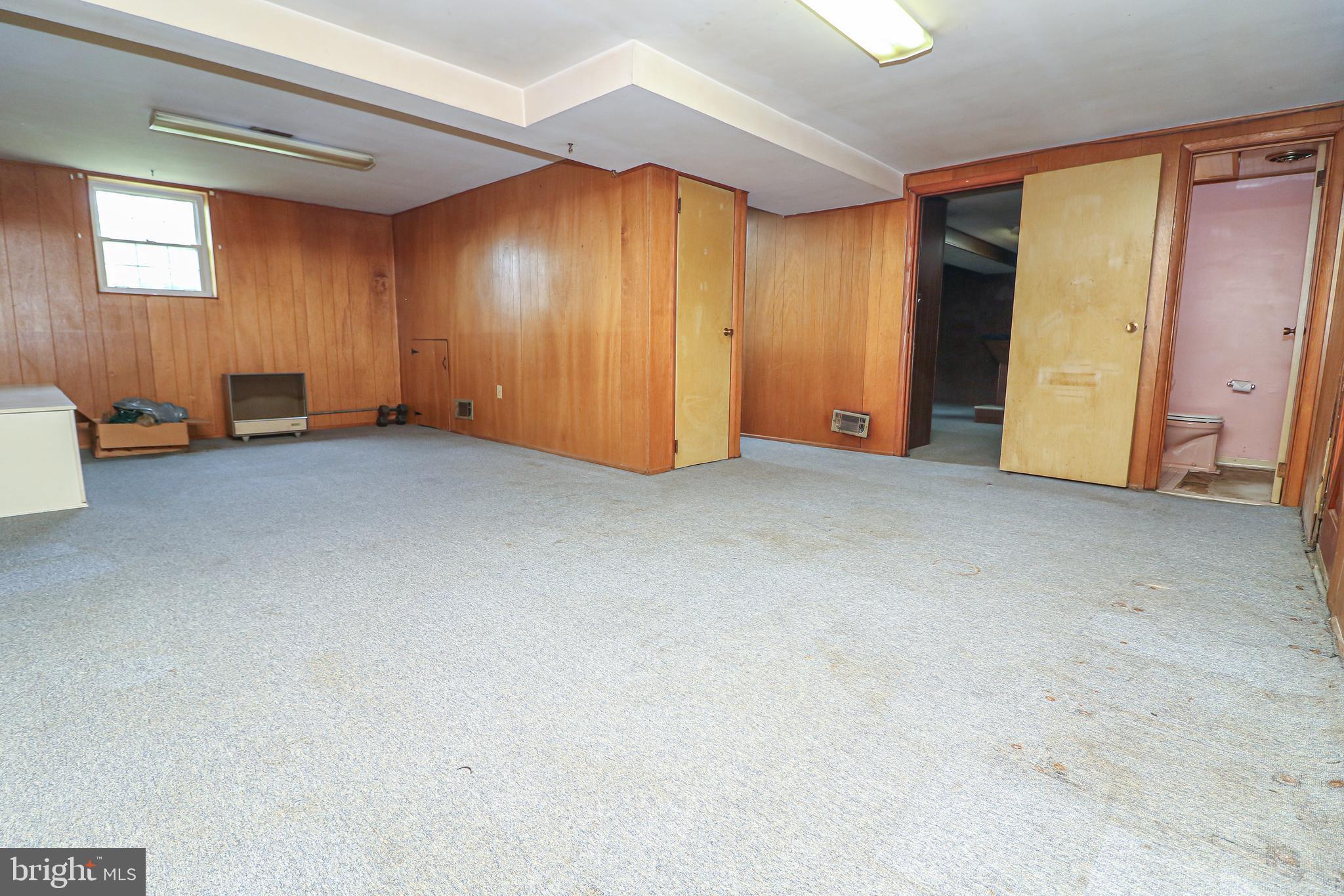 SUBURBIA - Residential