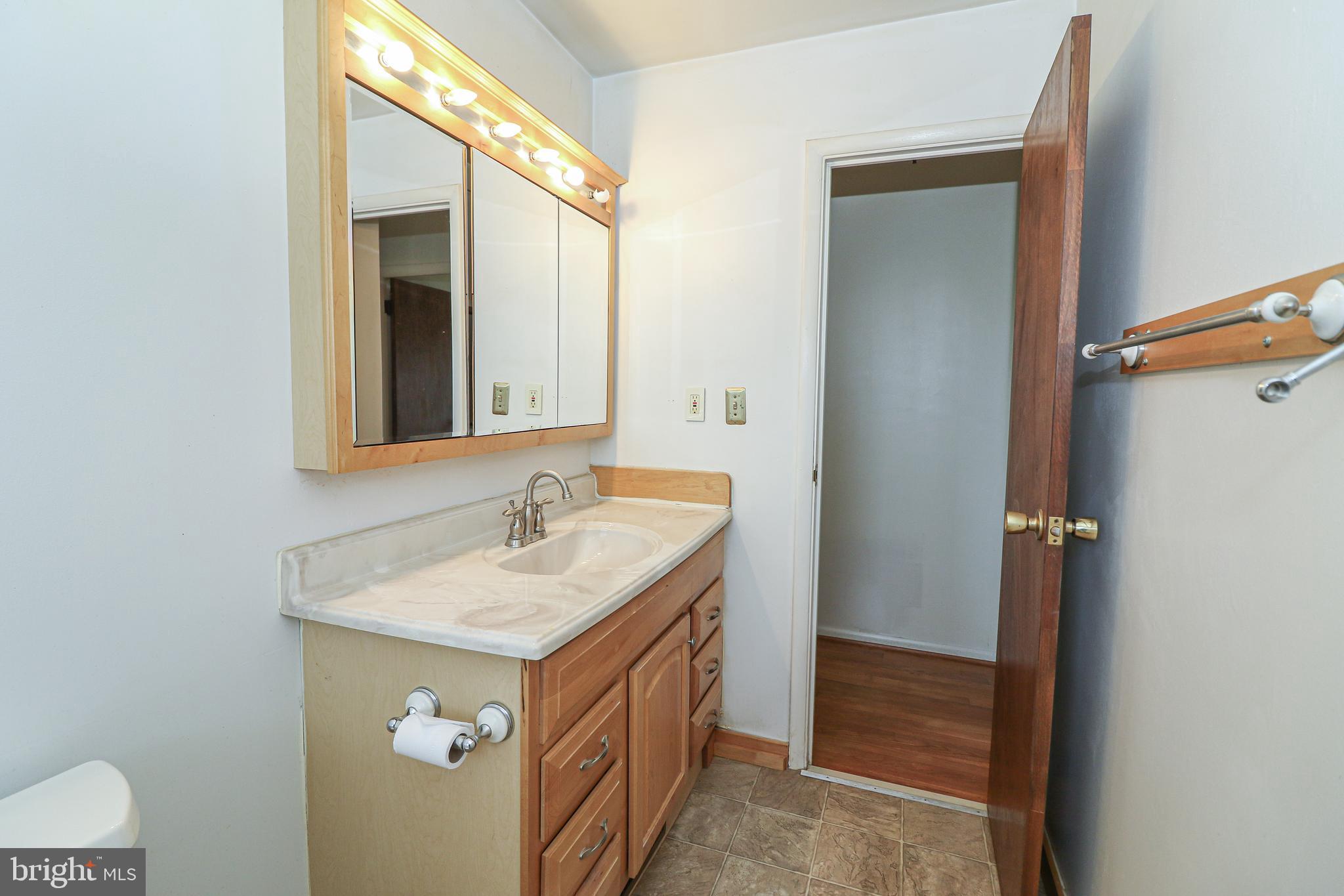 SUBURBIA - Residential