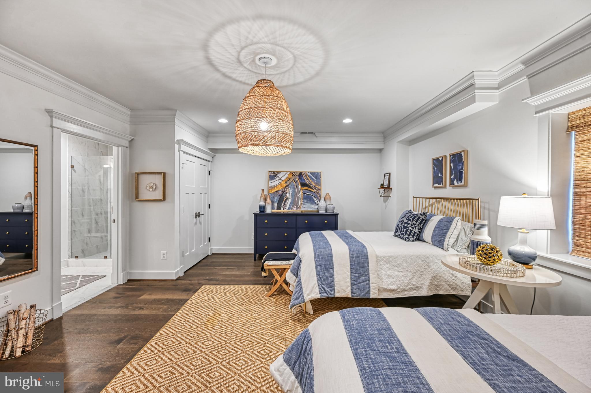 SUNSET COVE - Residential