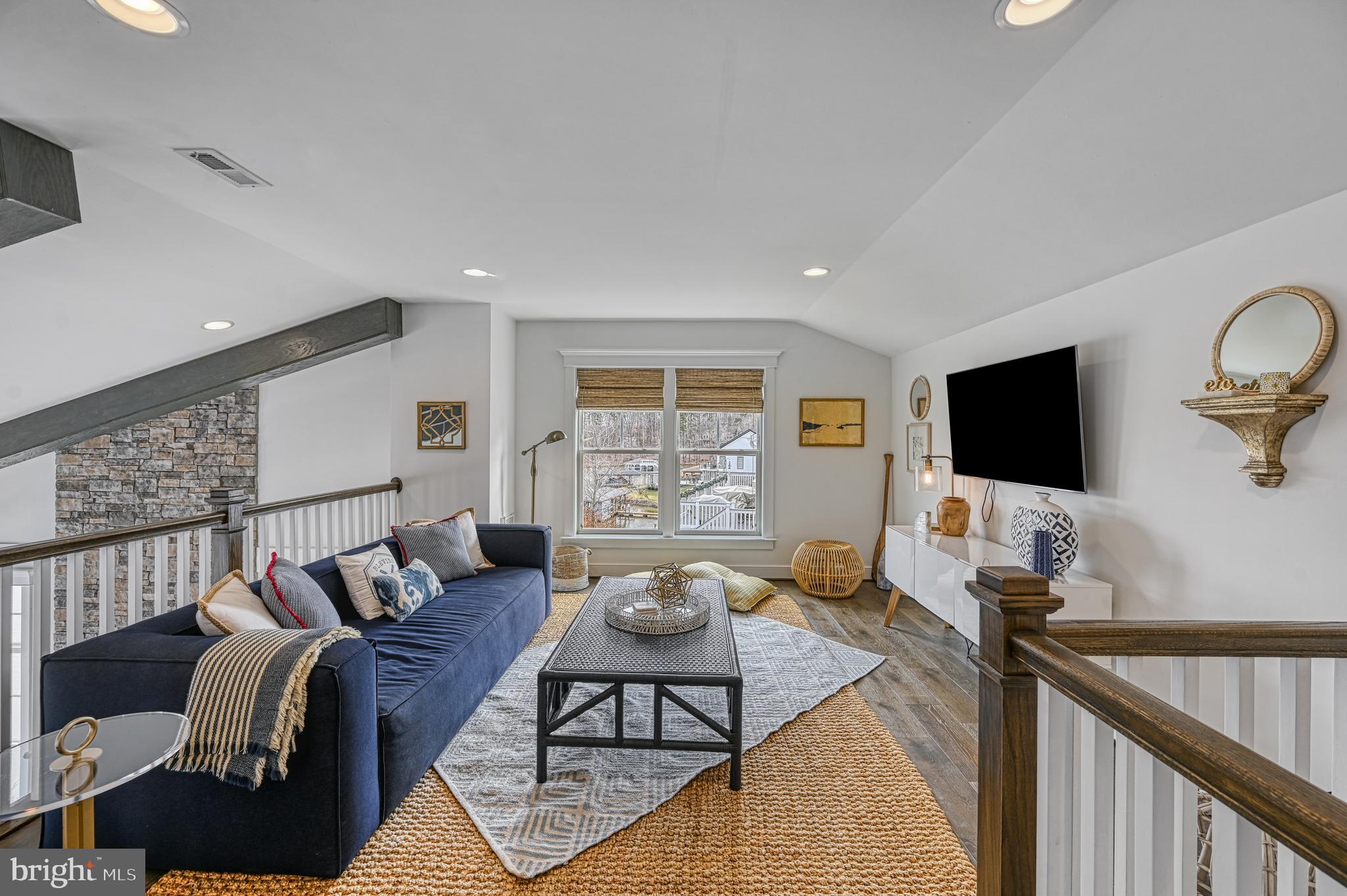 SUNSET COVE - Residential