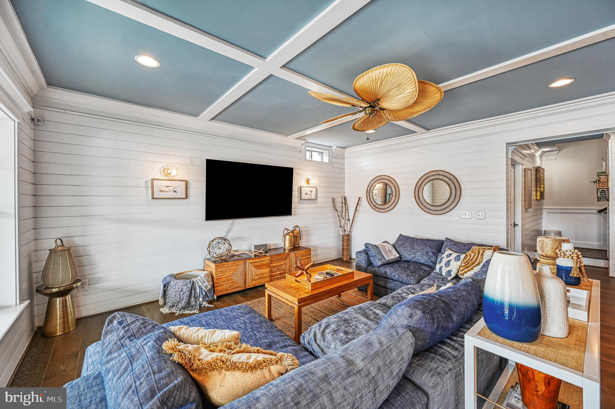 SUNSET COVE - Residential