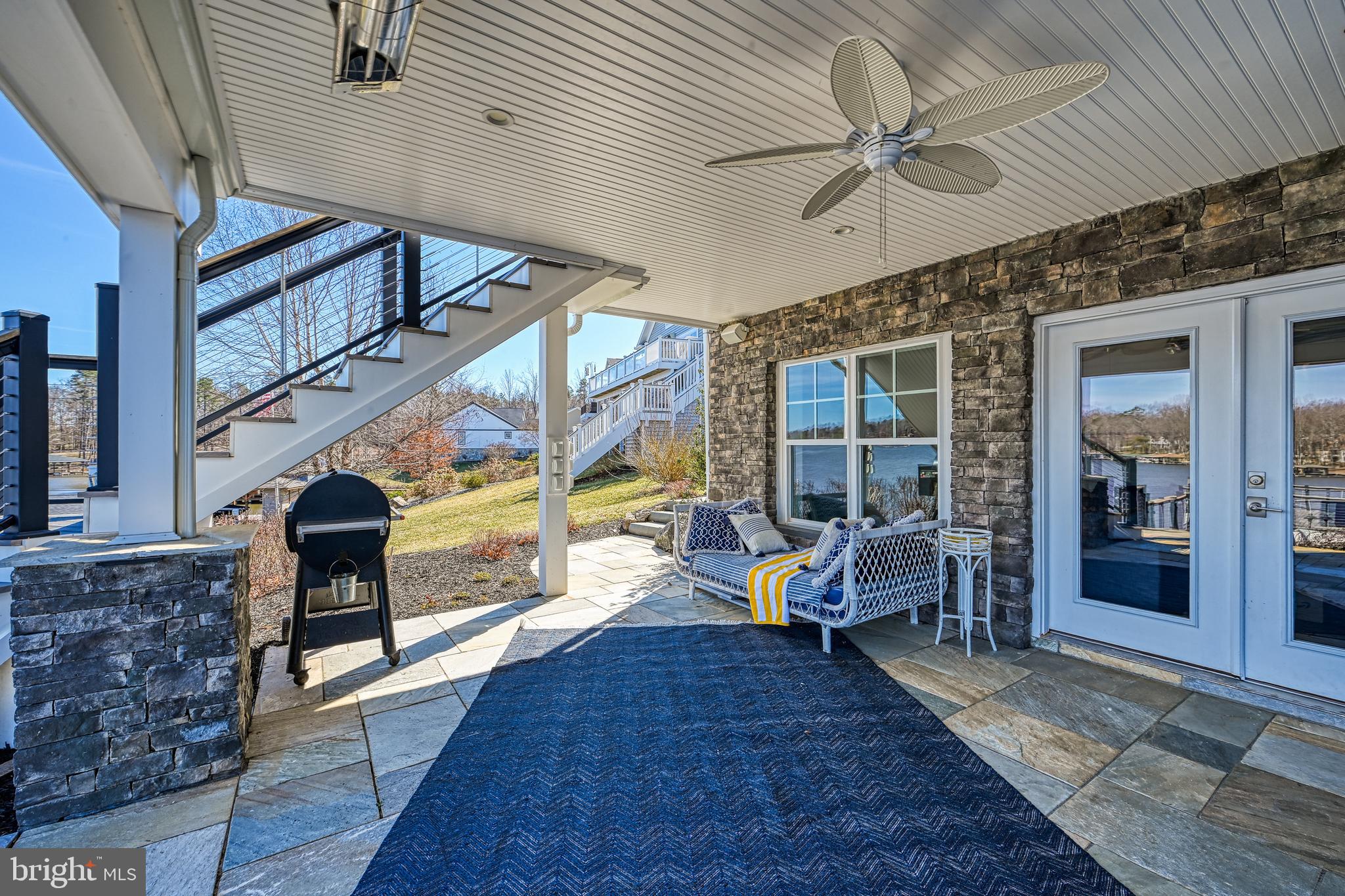 SUNSET COVE - Residential