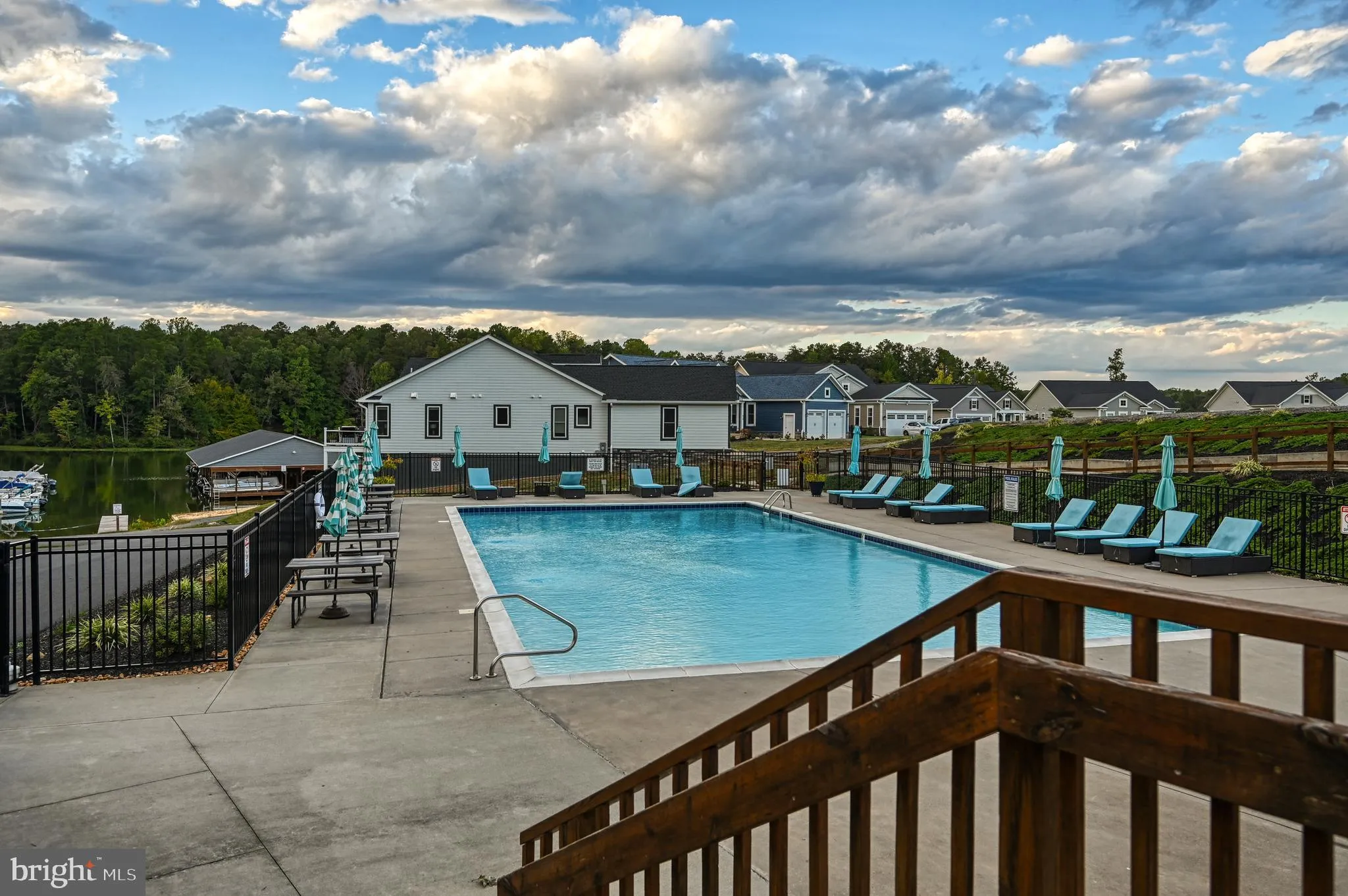 Mineral, Virginia 23117, United States, 6 Bedrooms Bedrooms, ,5 BathroomsBathrooms,Residential,Pending,10864