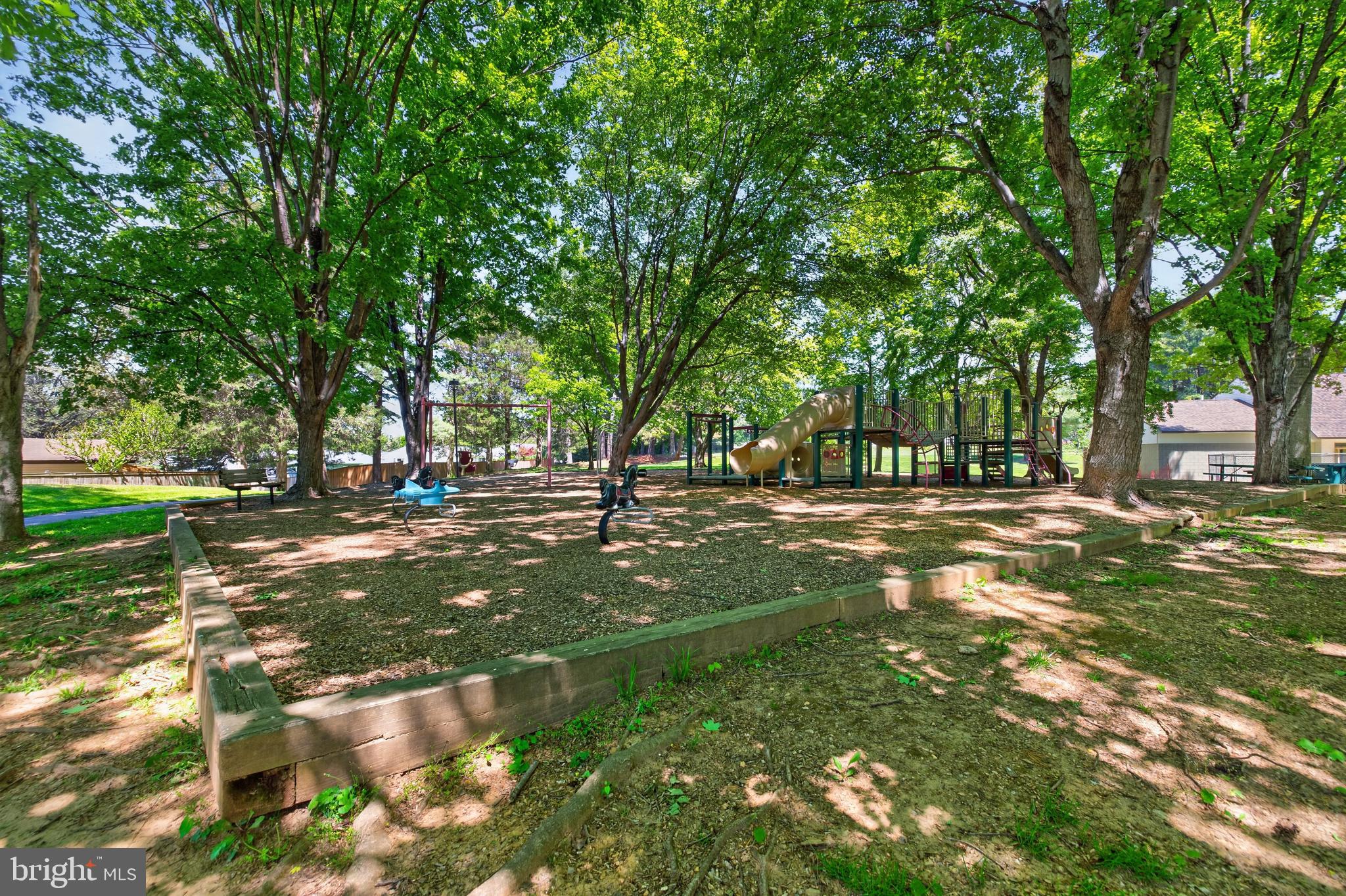 QUINCE ORCHARD VALLEY - Residential