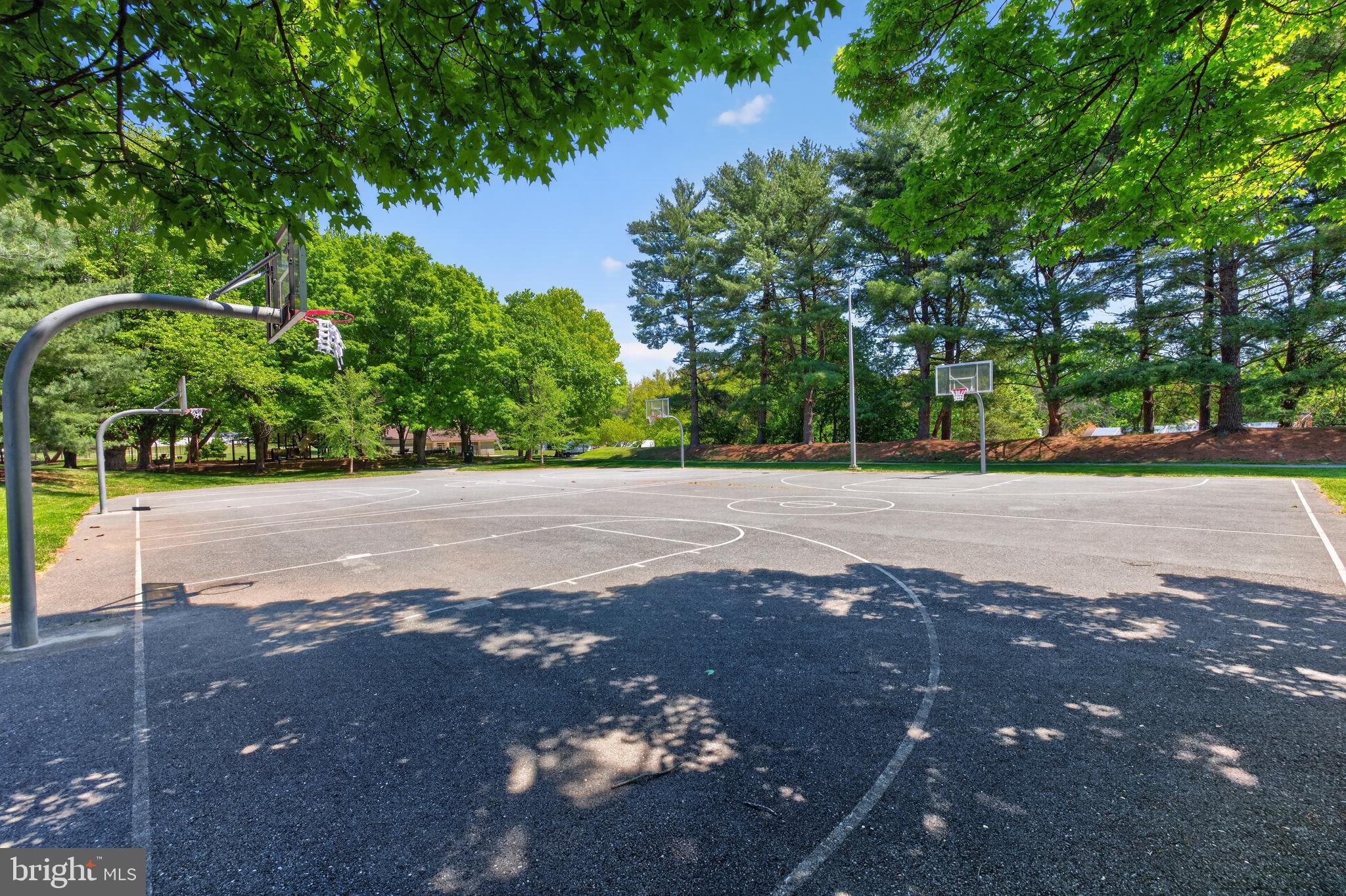 QUINCE ORCHARD VALLEY - Residential