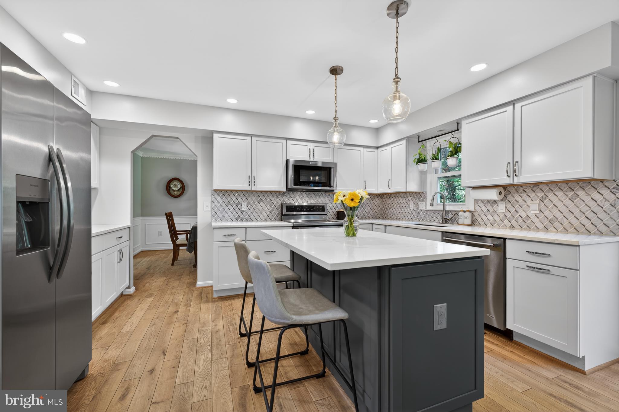 6 GALESVILLE COURT