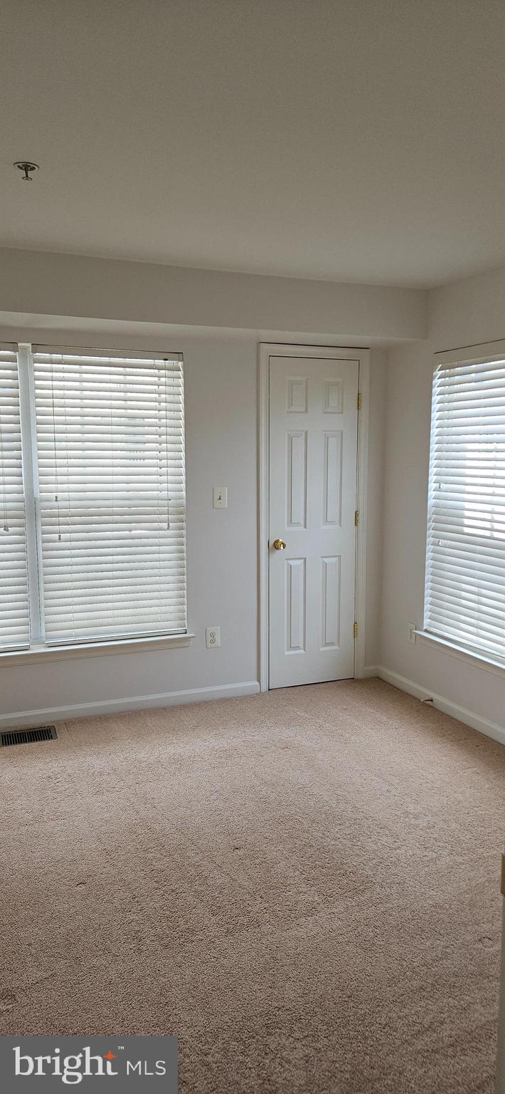 WATKINS PARK - Residential Lease