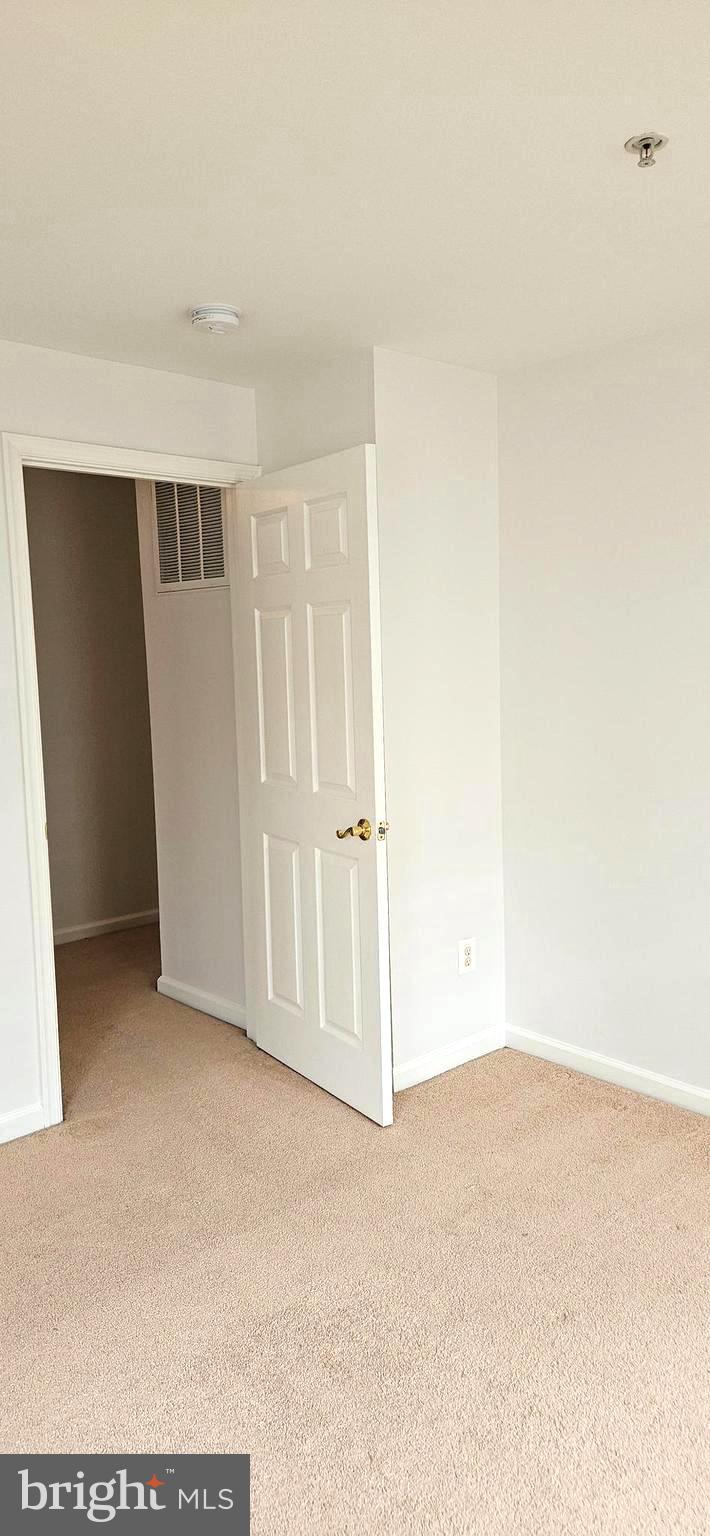 WATKINS PARK - Residential Lease