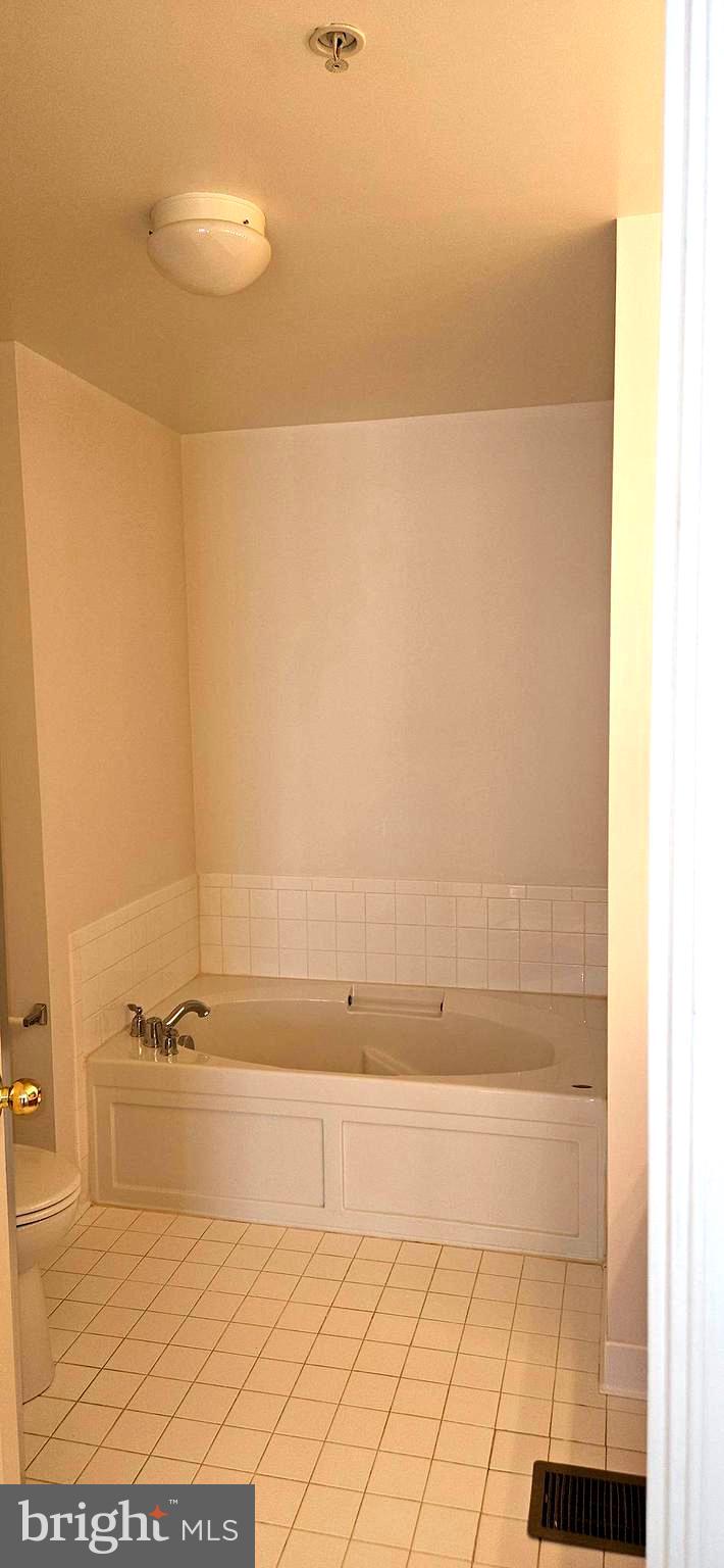 WATKINS PARK - Residential Lease