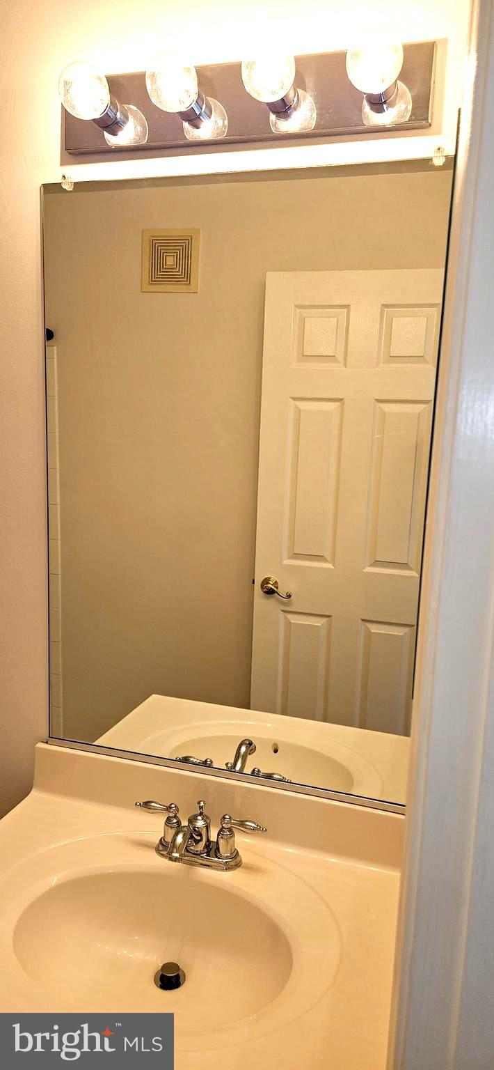 WATKINS PARK - Residential Lease