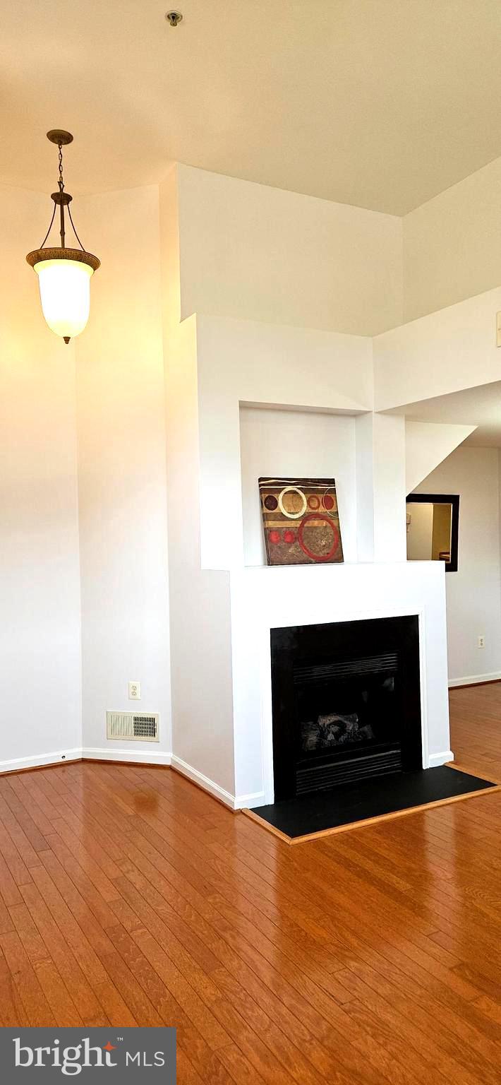 WATKINS PARK - Residential Lease