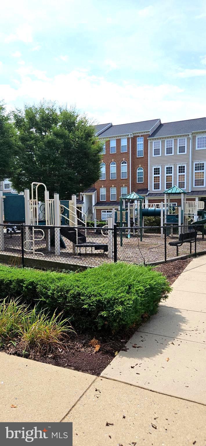 WATKINS PARK - Residential Lease