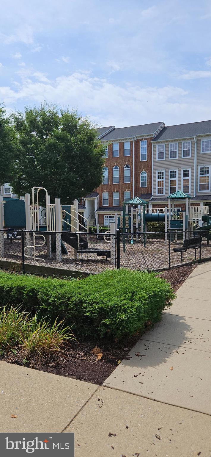 WATKINS PARK - Residential Lease